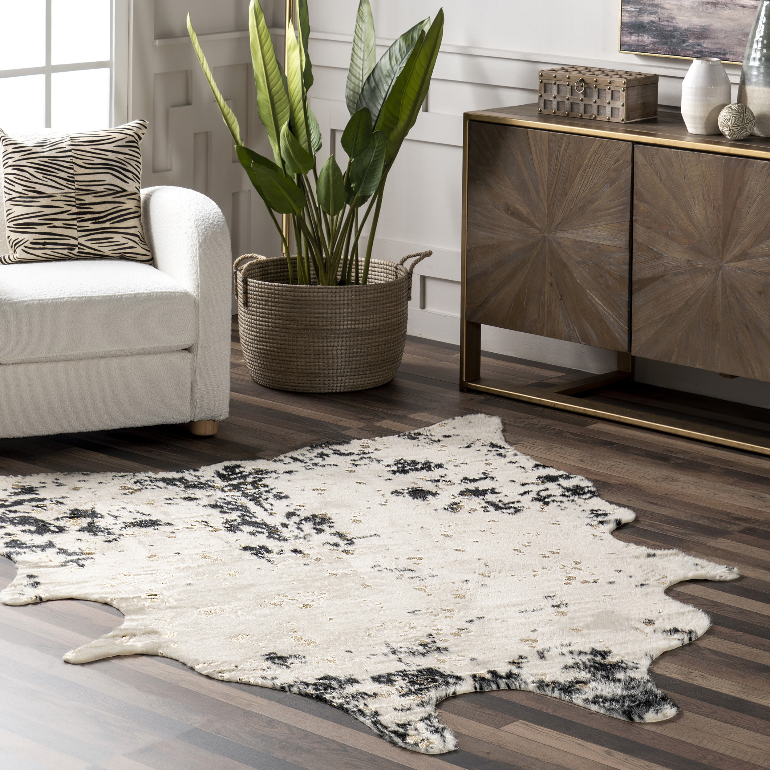 nuLOOM BIBR01B-31005 Bravo 4 x 5 (ft) Loomed Polyester Black Irregular Indoor Animal print Global Area rug