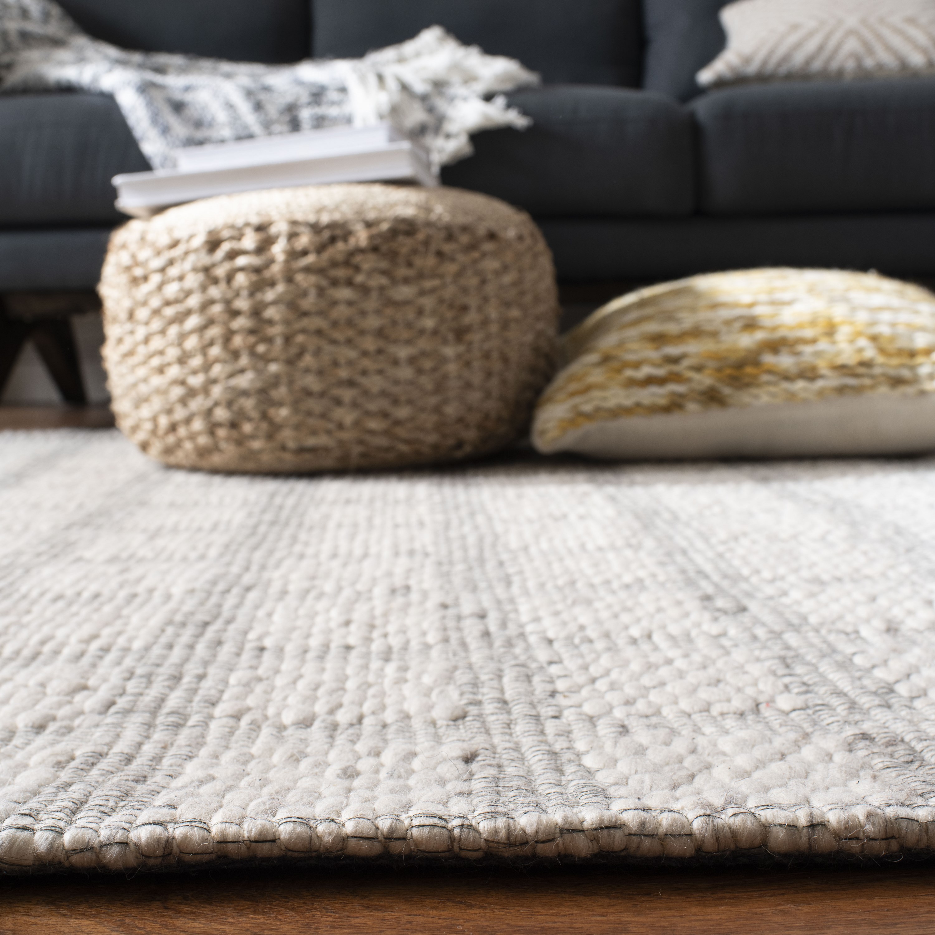 Marbella Beige Geometric Flat Woven Wool Rug, 4' x 6'