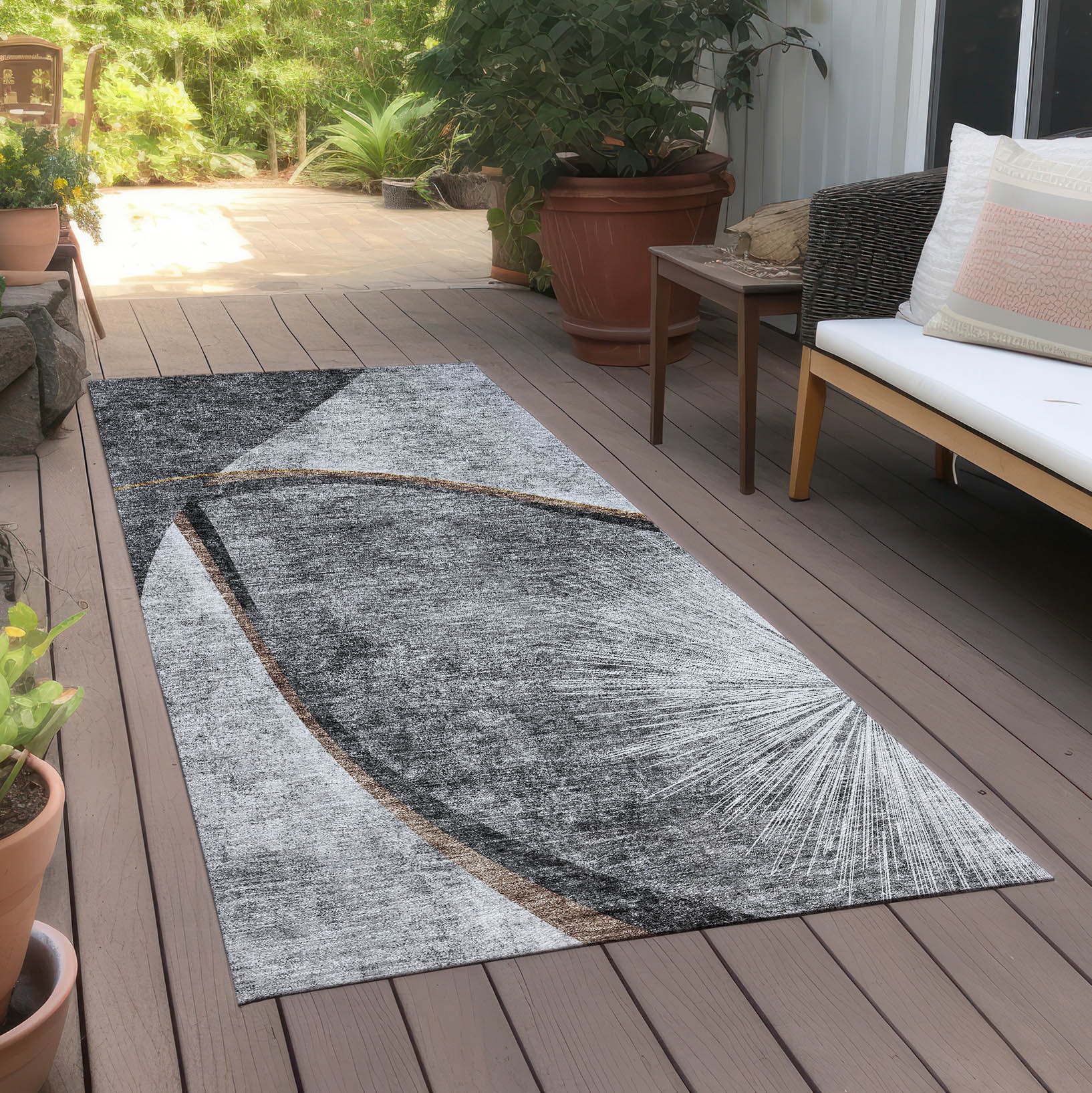 Gray Abstract Machine Washable Indoor/Outdoor Runner Rug