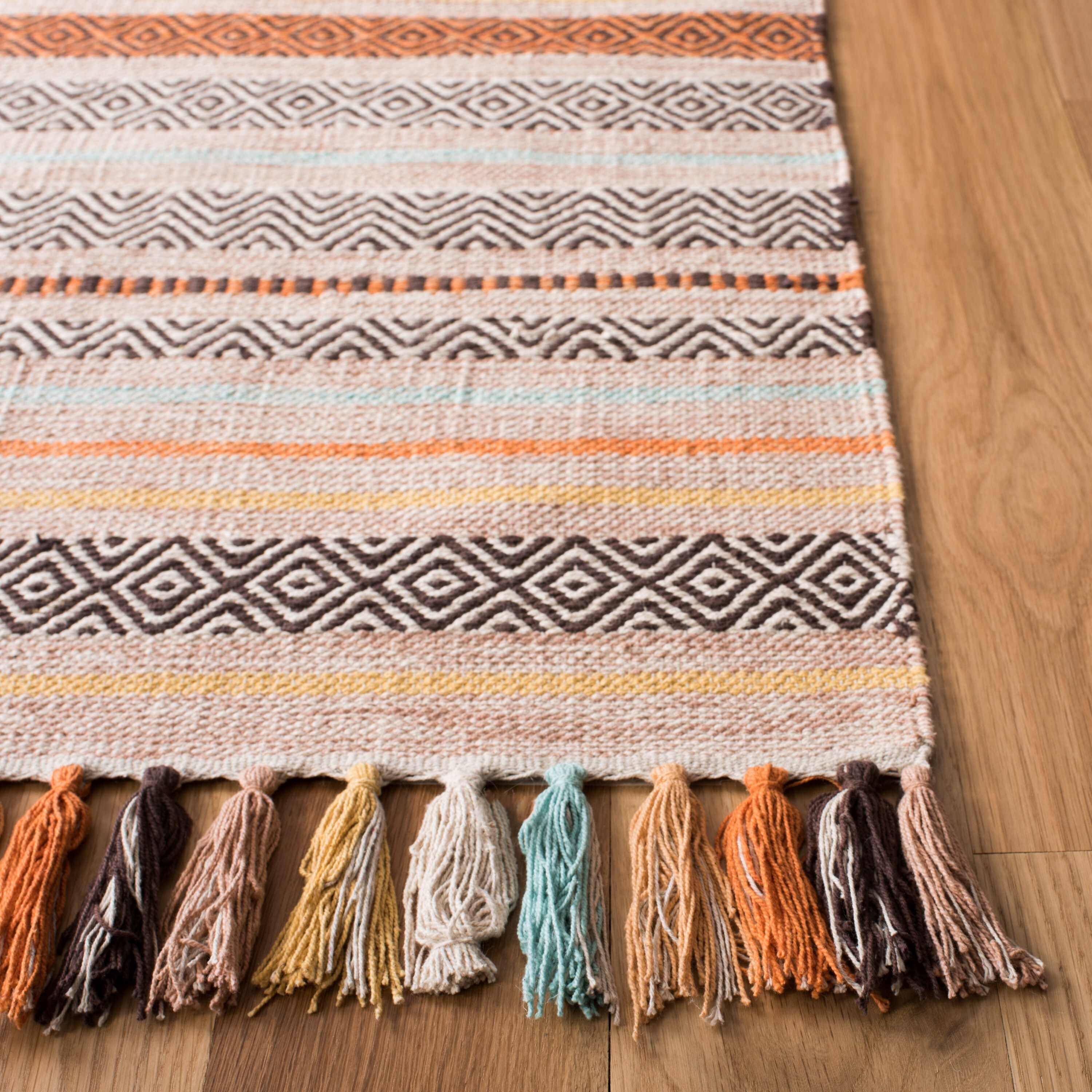 Safavieh MTK901A-24 rugs - View #3