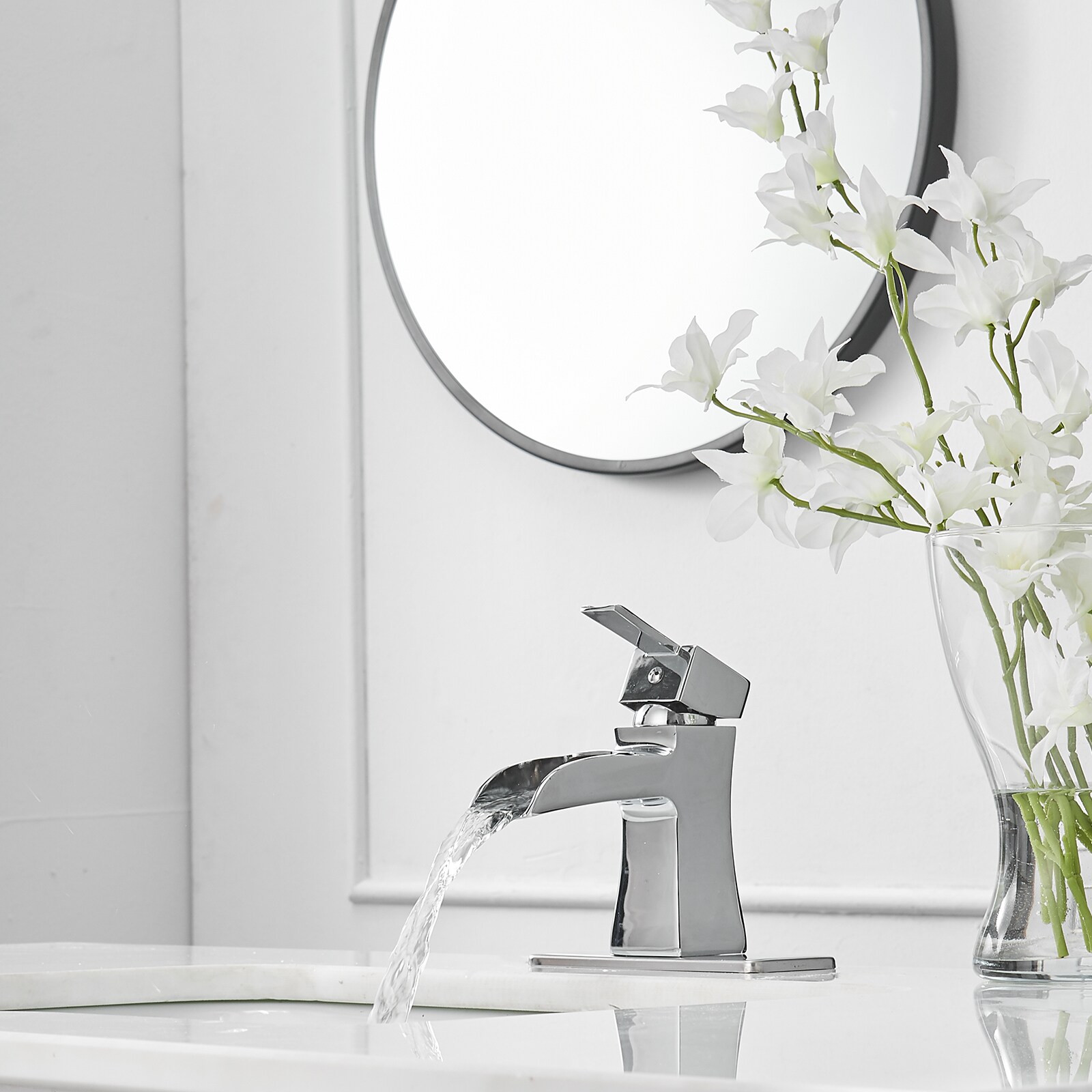 Polished Chrome Single Handle Waterfall Bathroom Faucet
