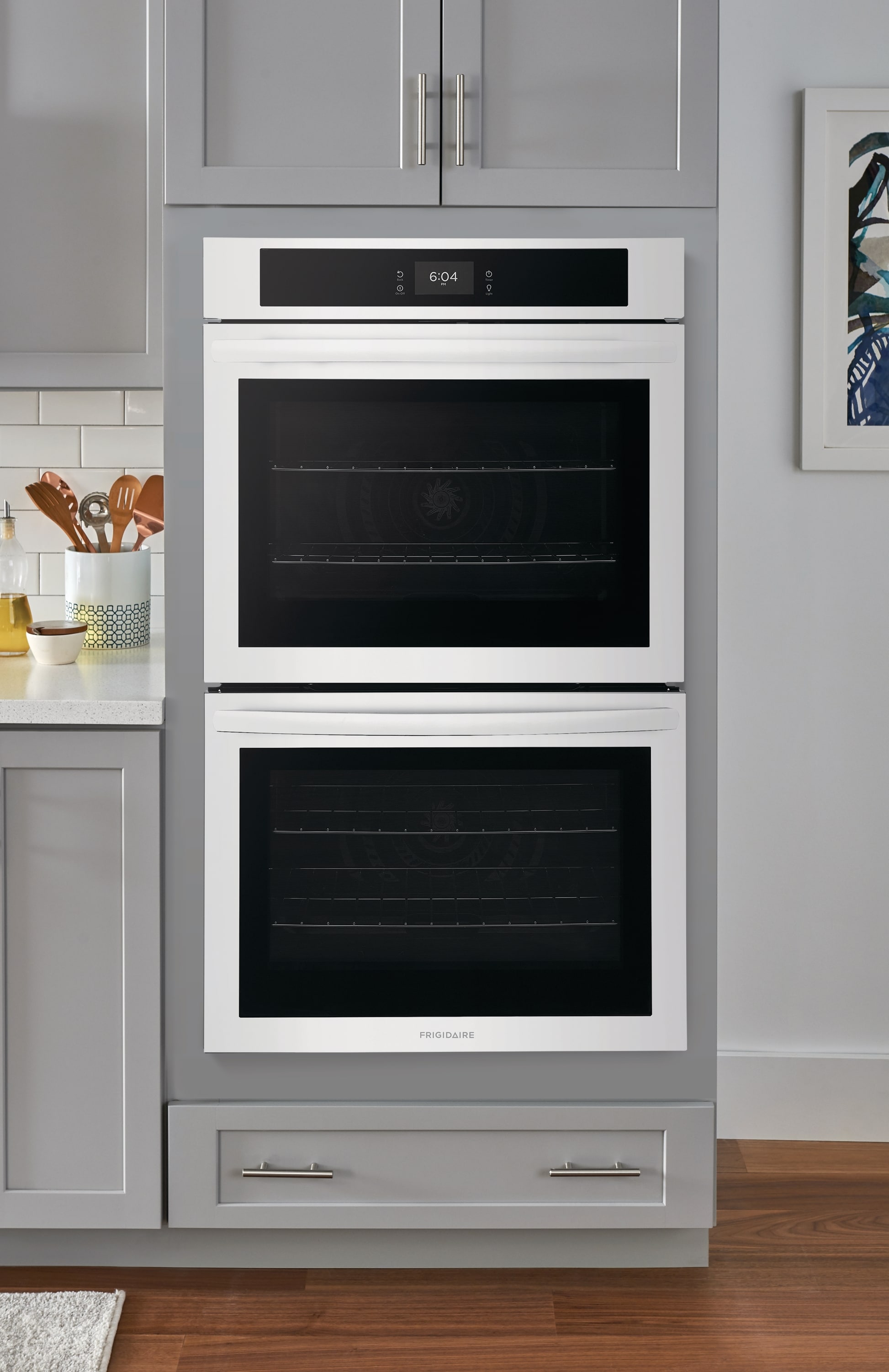 Frigidaire 30-in Double Electric Wall Oven Single-fan Self-cleaning (White)