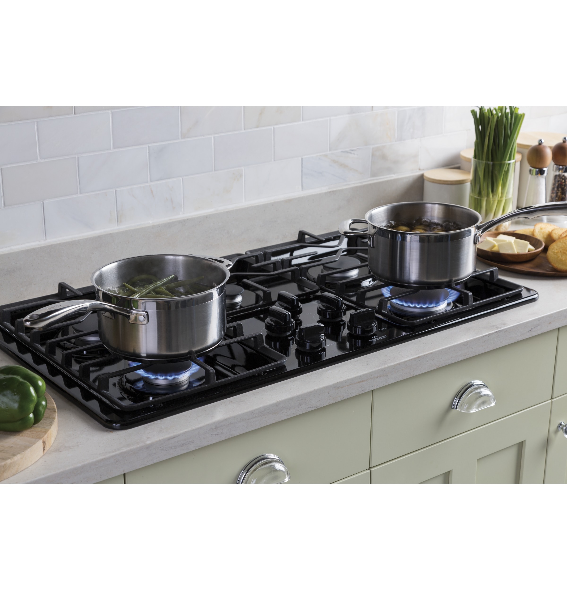 GE Profile - PGP7030DLBB - GE Profile™ 30 Built-In Gas Cooktop with 5  Burners and Optional Extra-Large Cast Iron Griddle