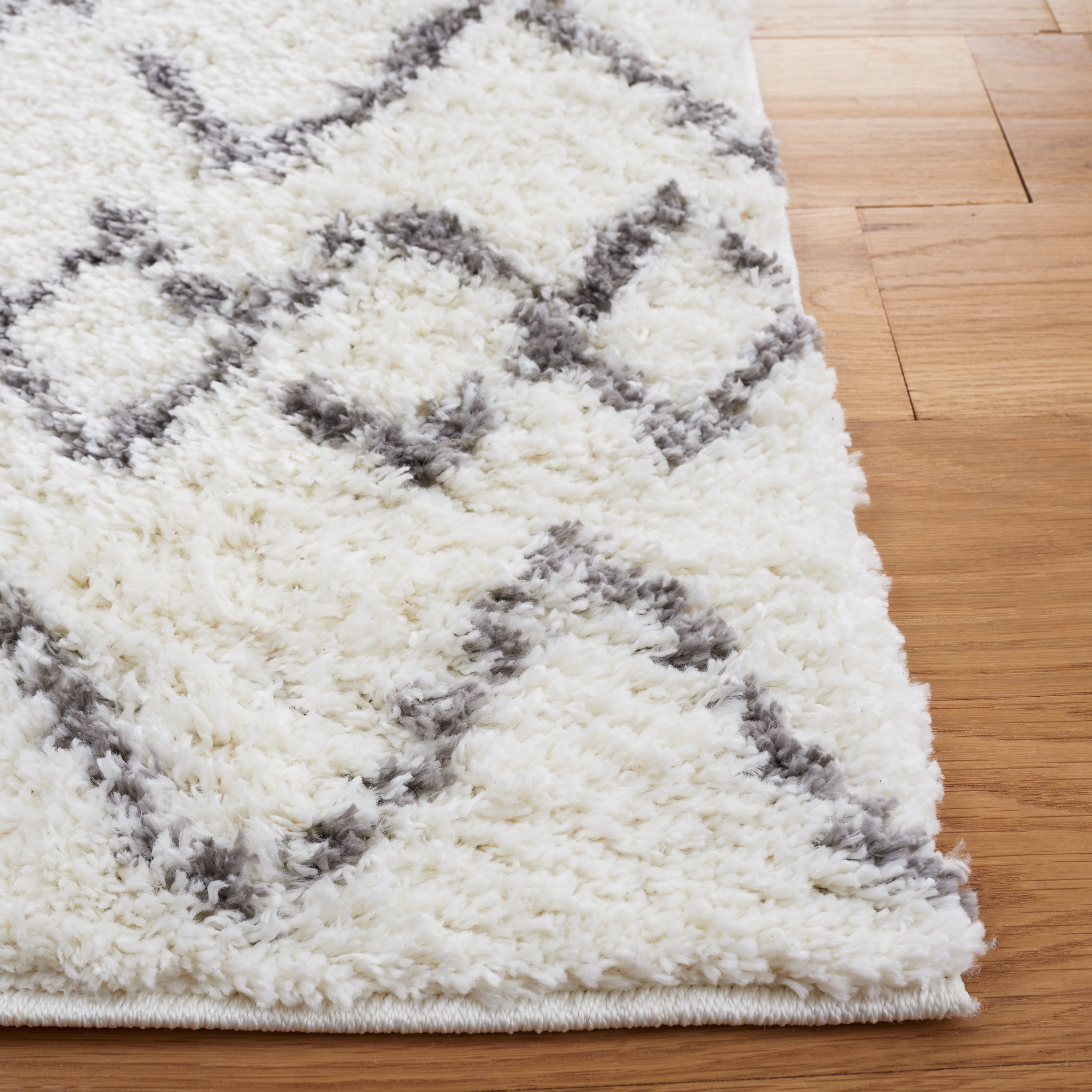 Safavieh BER165C-5 rugs - View #3