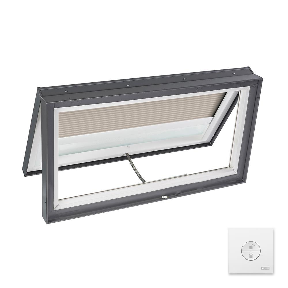 VELUX VCS 4622 2004FS01W 46.5-in x 22.5-in Solar-powered Venting Curb Mount Skylight with Laminated Low-e Argon Glass and Light-filtering Blinds Included