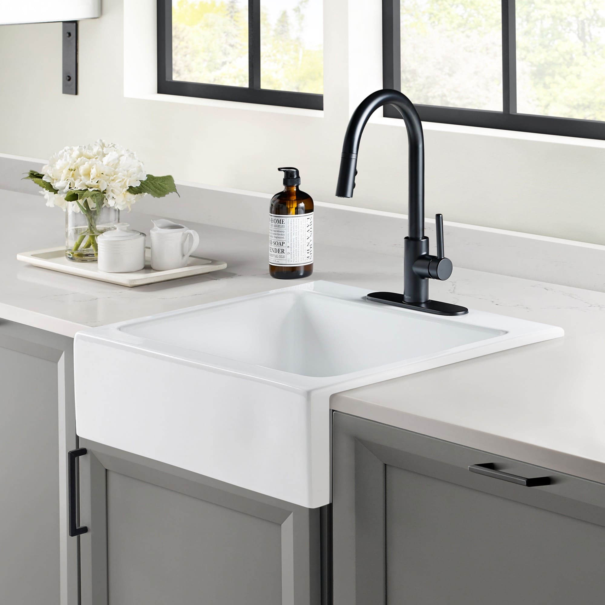 SINKOLOGY SK452-26FC-3 Parker Farmhouse apron front 25.75-in x 24.25-in Fireclay Single bowl 3-Hole Kitchen Sink