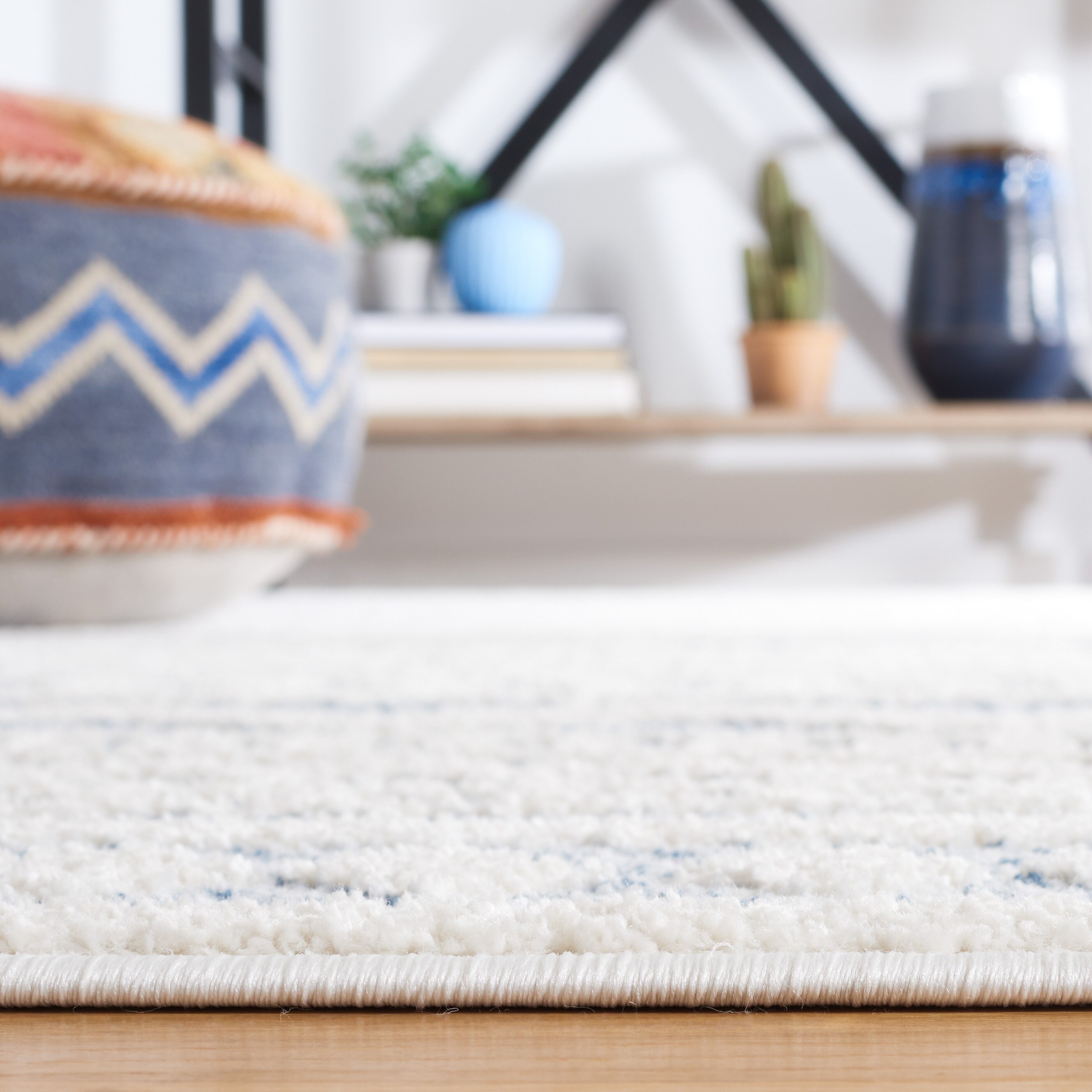 Safavieh ALM716M-4 rugs - View #5