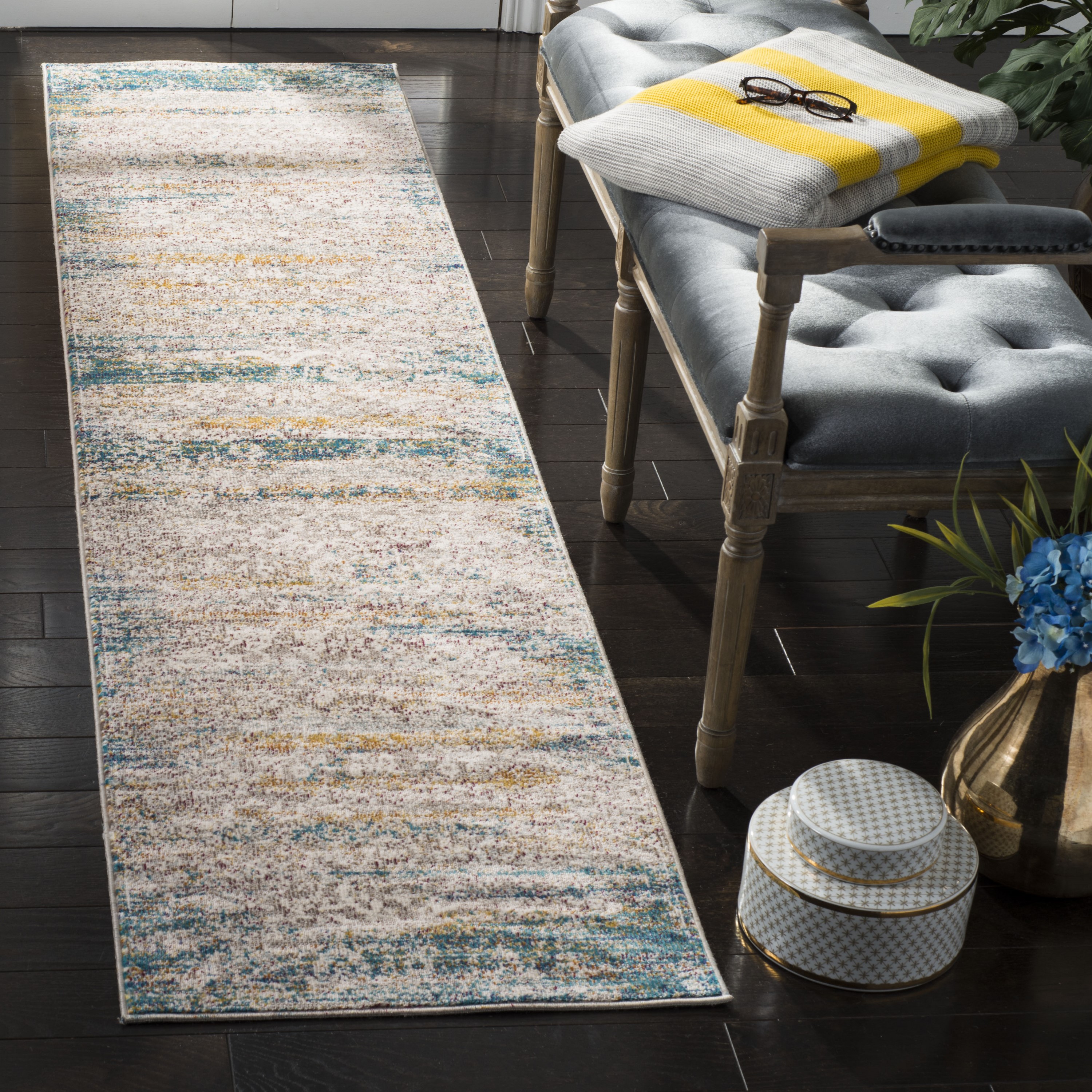 Safavieh ARA183B-28 Aria Cathrine 2 x 8 (ft) Loomed Polypropylene Blue/Creme Rectangular Indoor Damask Vintage Runner rug