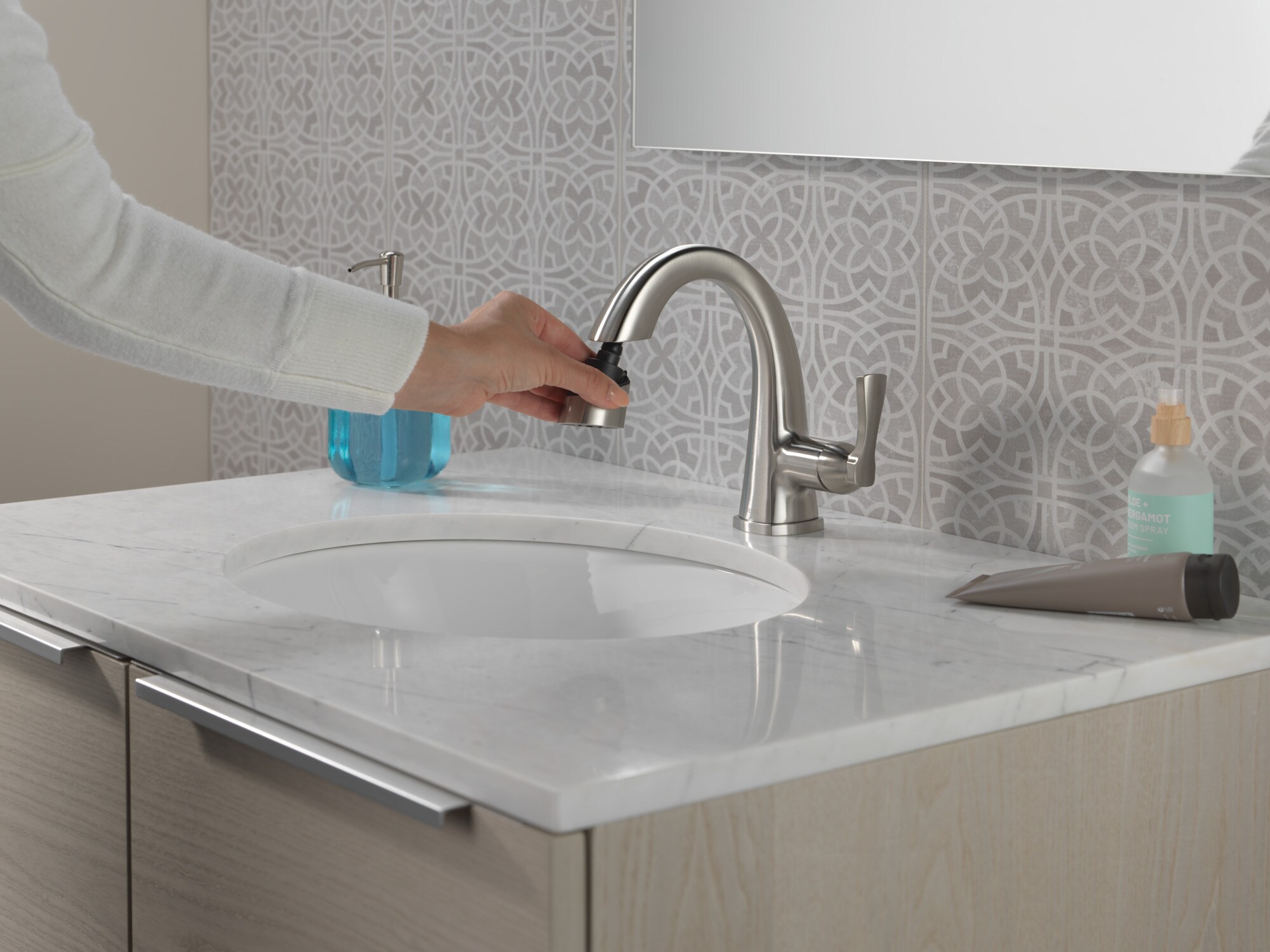 Delta 577-SSPD-PR-DST Lavatory-Faucets - View #10