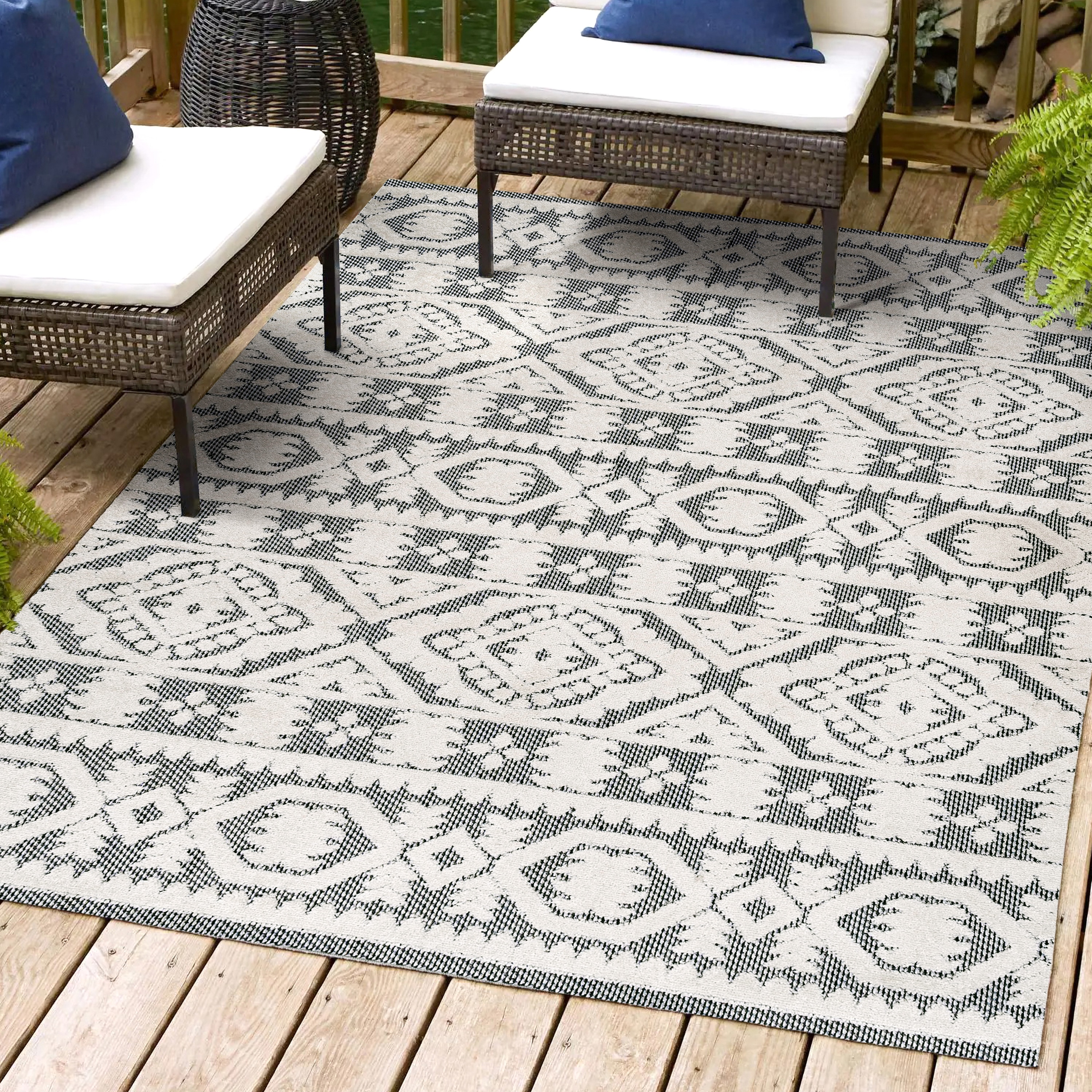 JONATHAN  Y SBH102B-5 South Beach Citta High-Low Mediterranean 5 x 8 (ft) Loomed Polypropylene White/Black Rectangular Indoor/Outdoor Geometric Bohemian/Eclectic Area rug