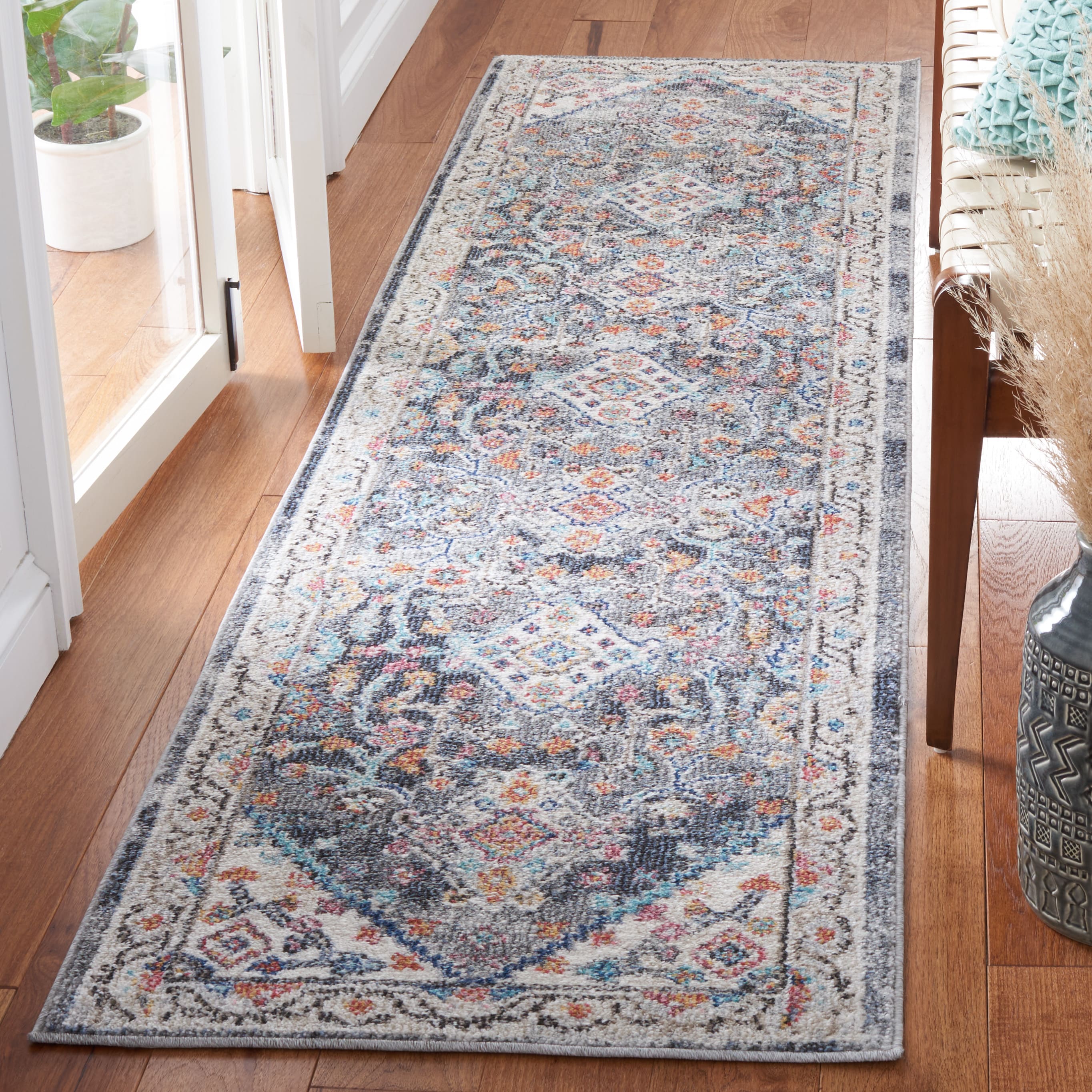 Phoenix 279A Ivory/Grey 2 x 8 Rectangular Runner rug