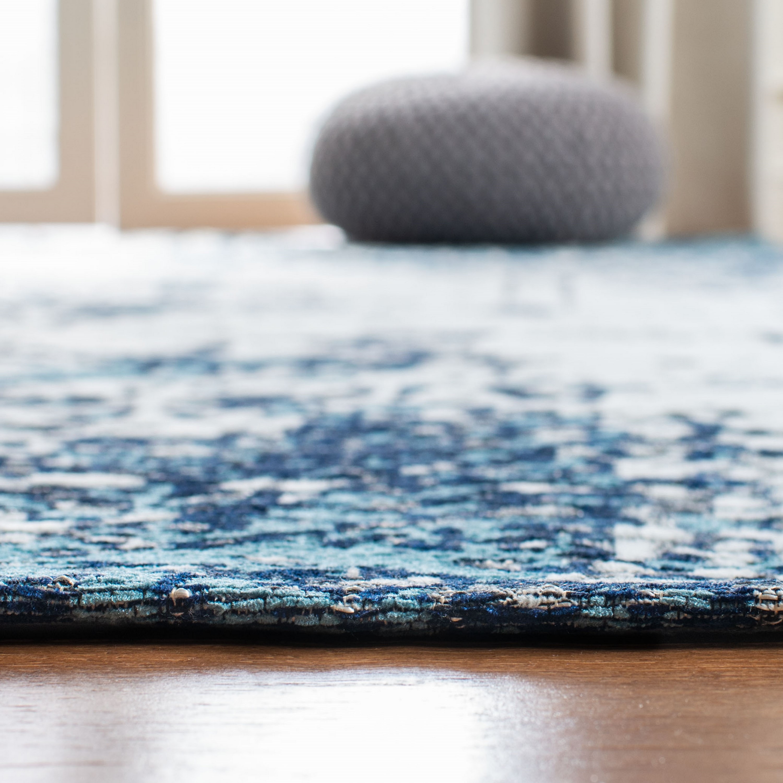 Safavieh CLV703M-8 rugs - View #4