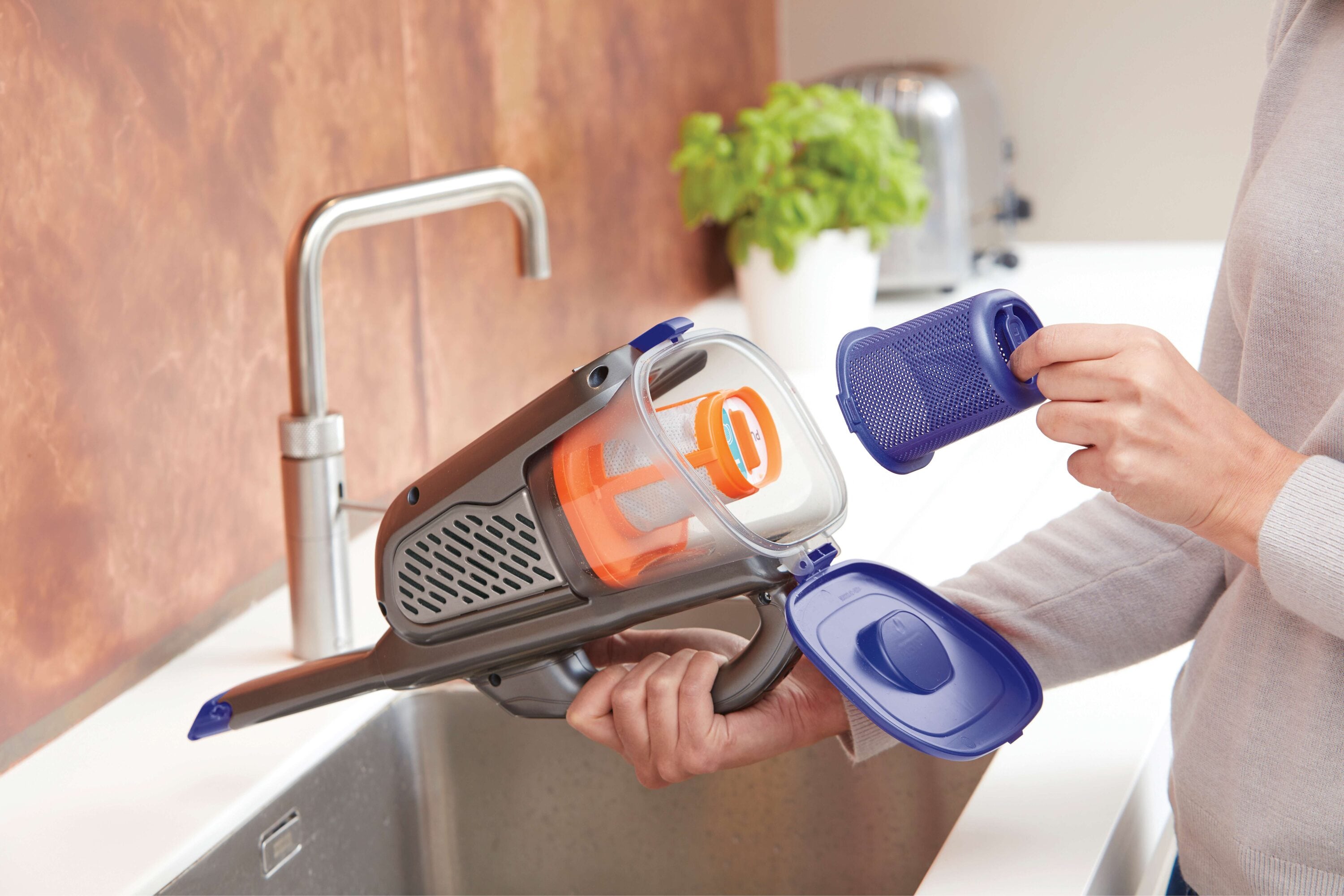 BLACK+DECKER HHVK515BPF07 Handheld-Vacuums - View #7