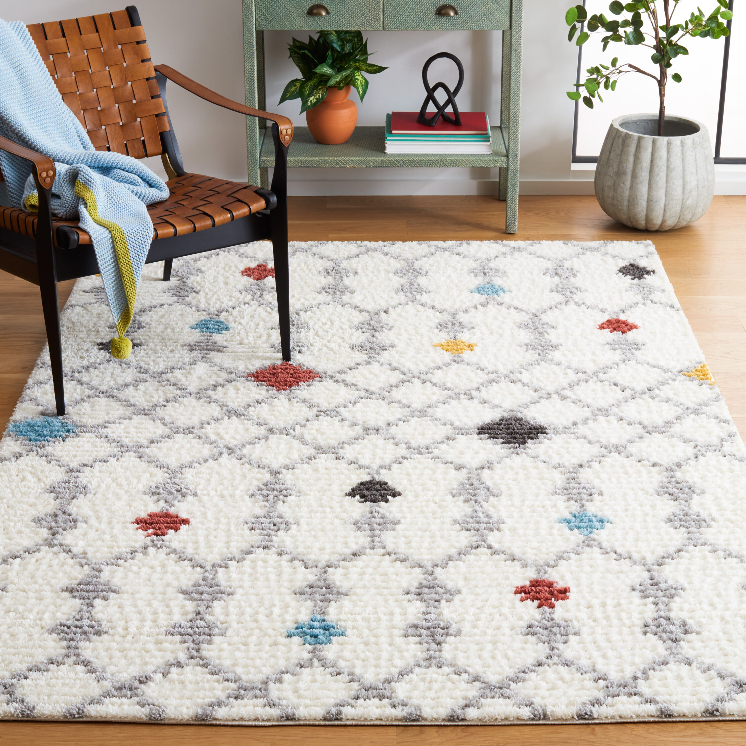 Ivory and Gray Hand-Knotted Synthetic Rectangular Rug