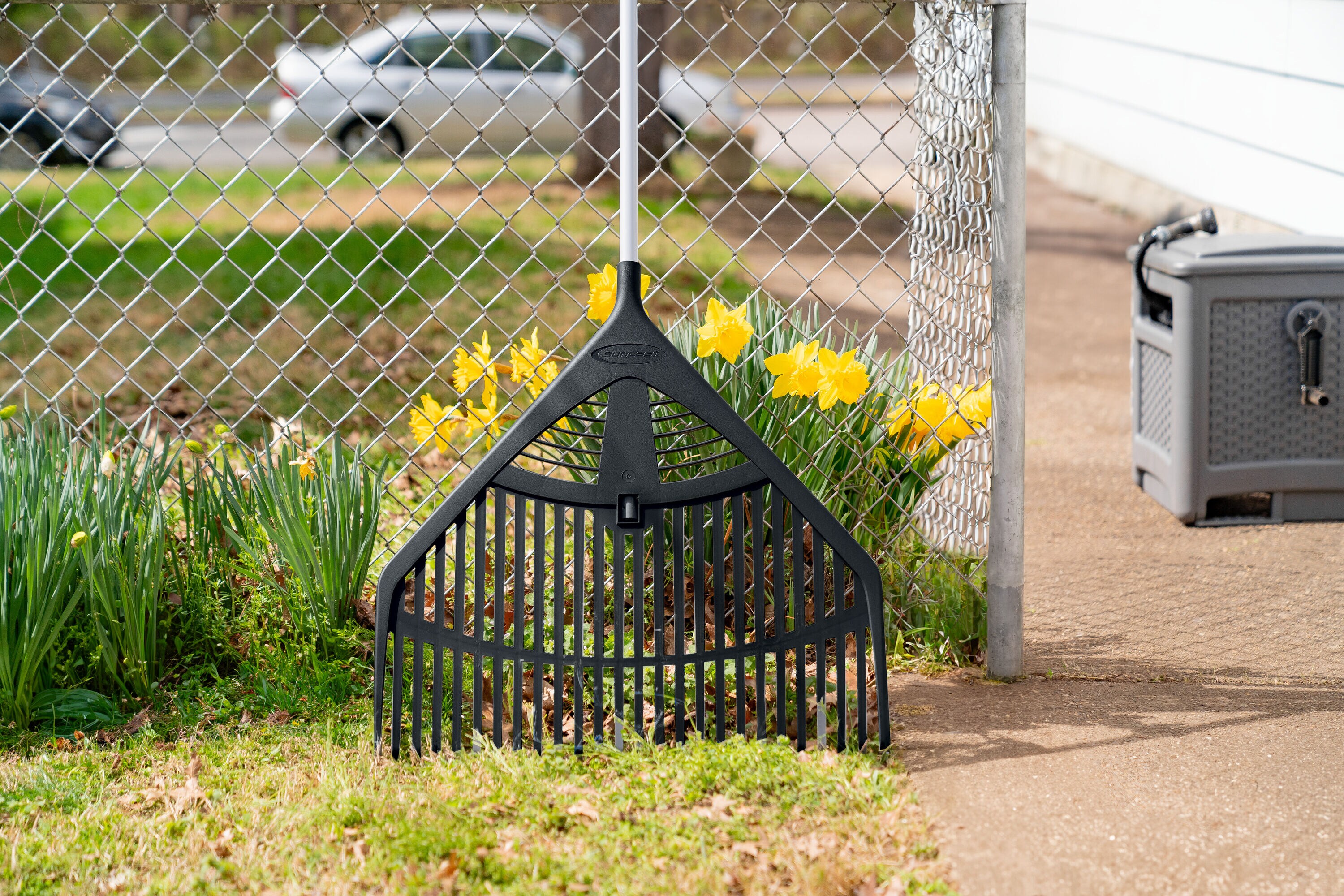 Suncast LR2600C28 Lawn-Leaf-Rakes - View #2