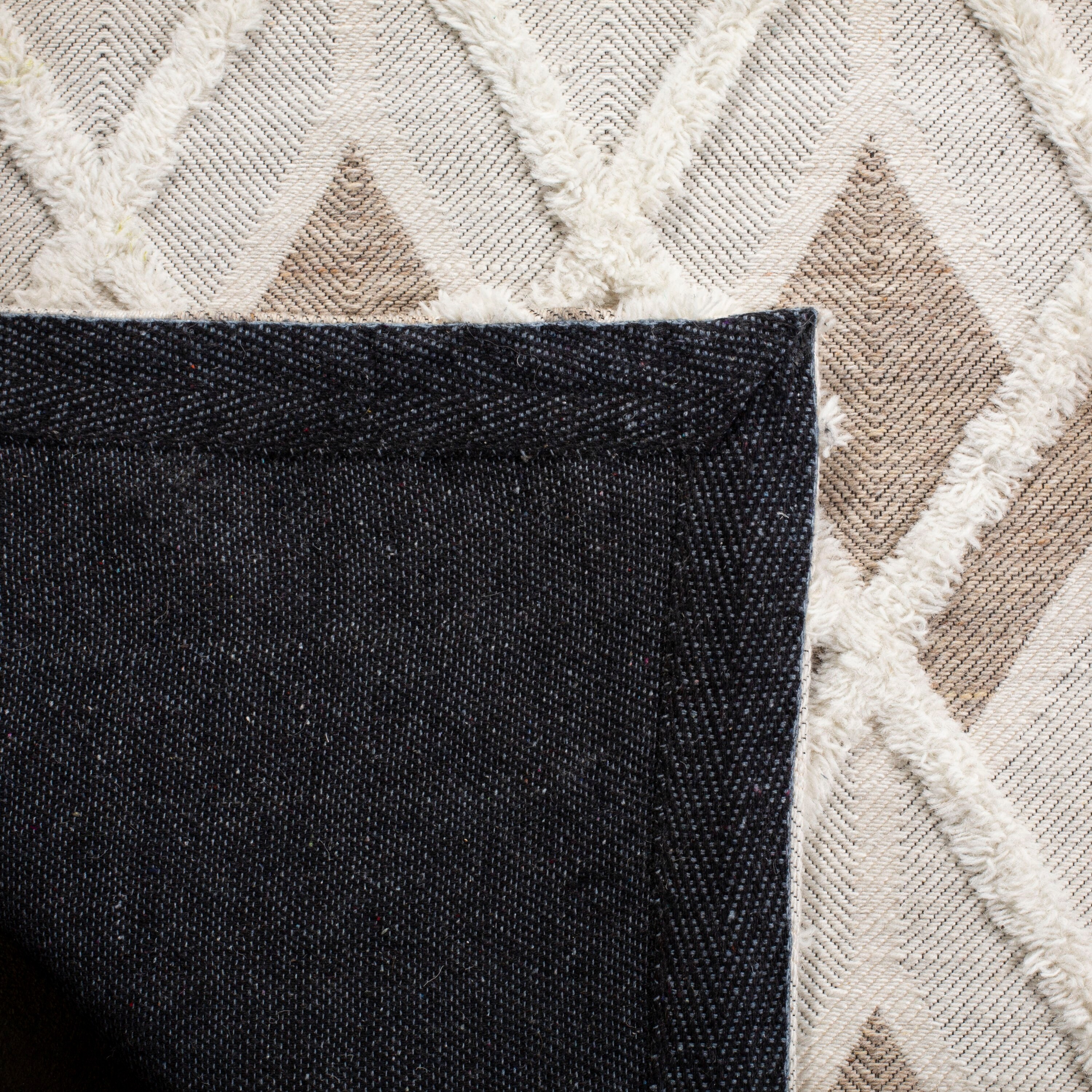 Safavieh MRB602B-4 rugs - View #4