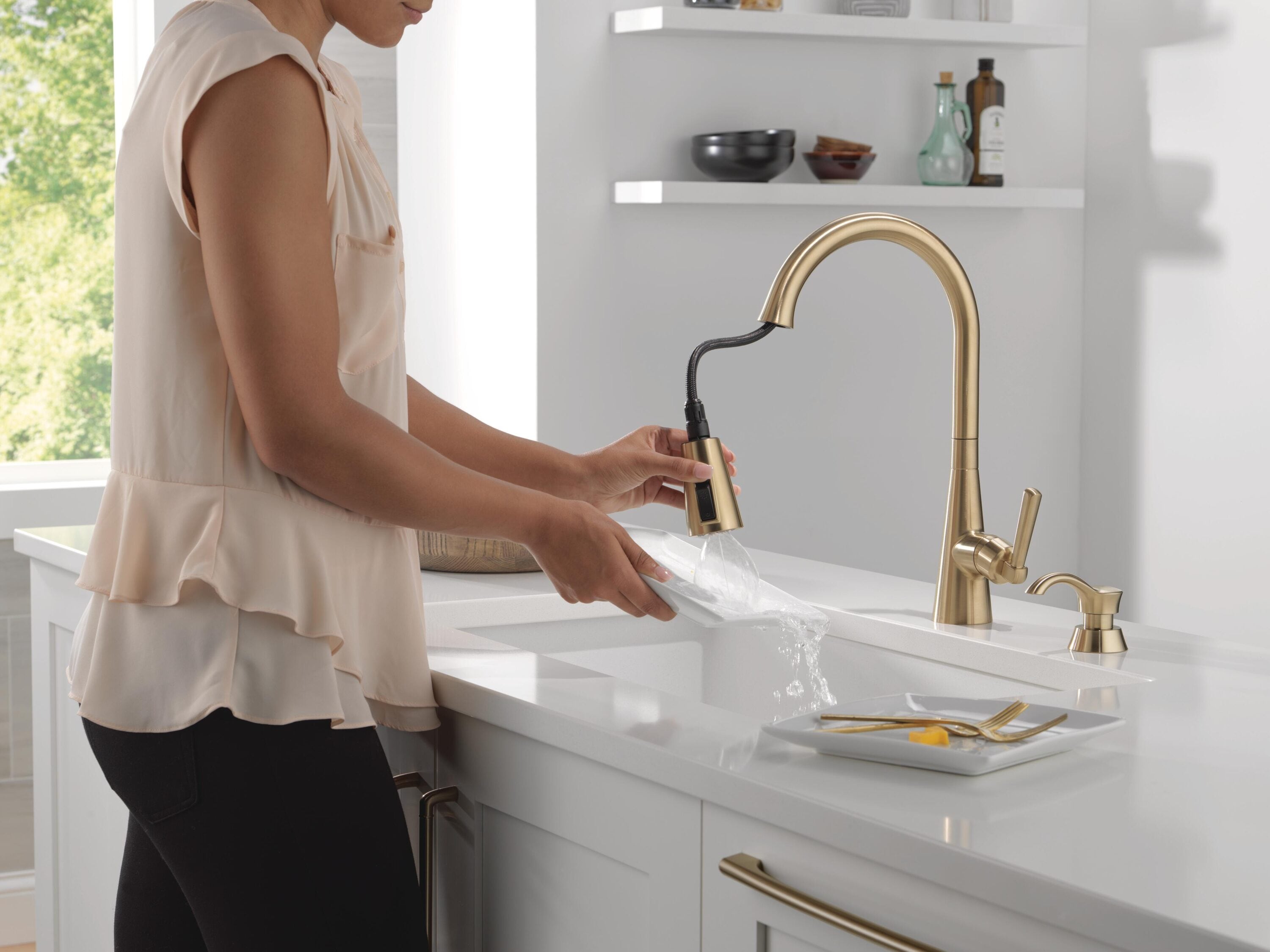 Delta 19893Z-CZSD-DST Kitchen-Faucets - View #2