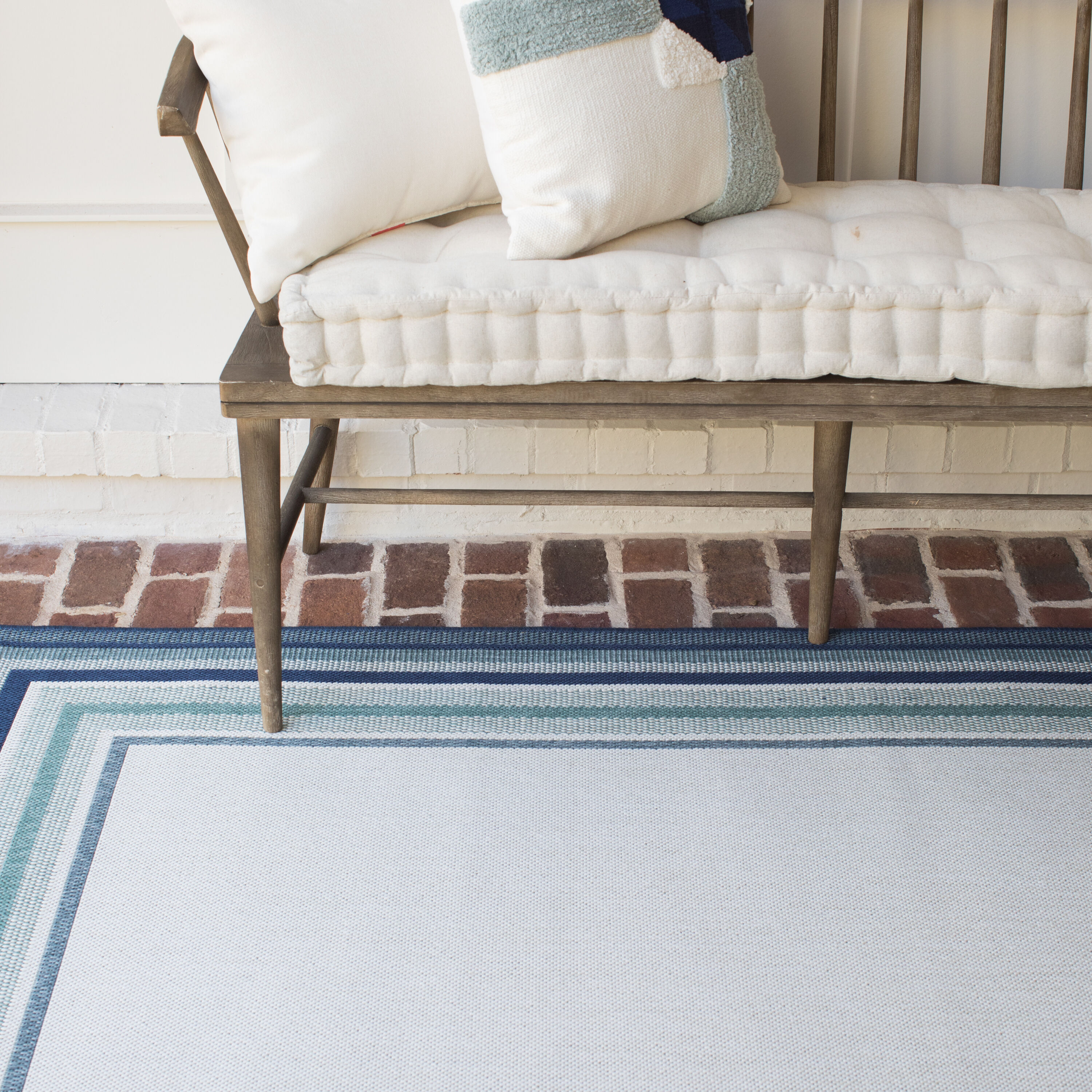 Balta 3008499 5 x 7 (ft) Polypropylene Cream/Blue Rectangular Indoor/Outdoor Border Area rug