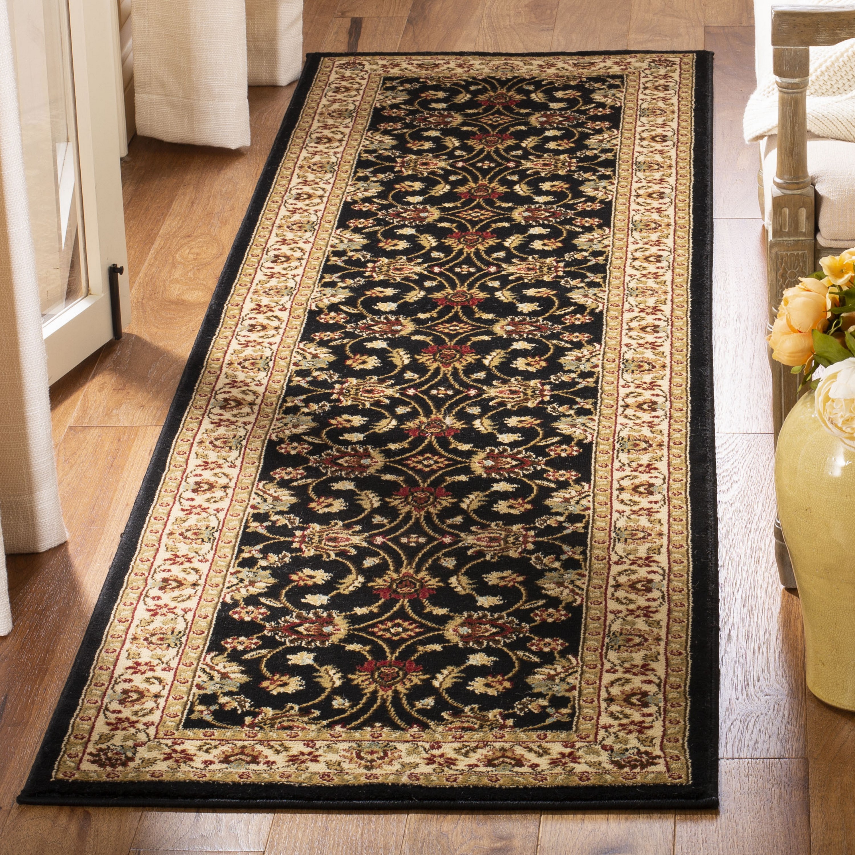 Safavieh LNH553-9012-212 Lyndhurst Agra 2 x 12 (ft) Loomed Polypropylene Black/Ivory Rectangular Indoor Floral/Botanical Oriental Runner rug
