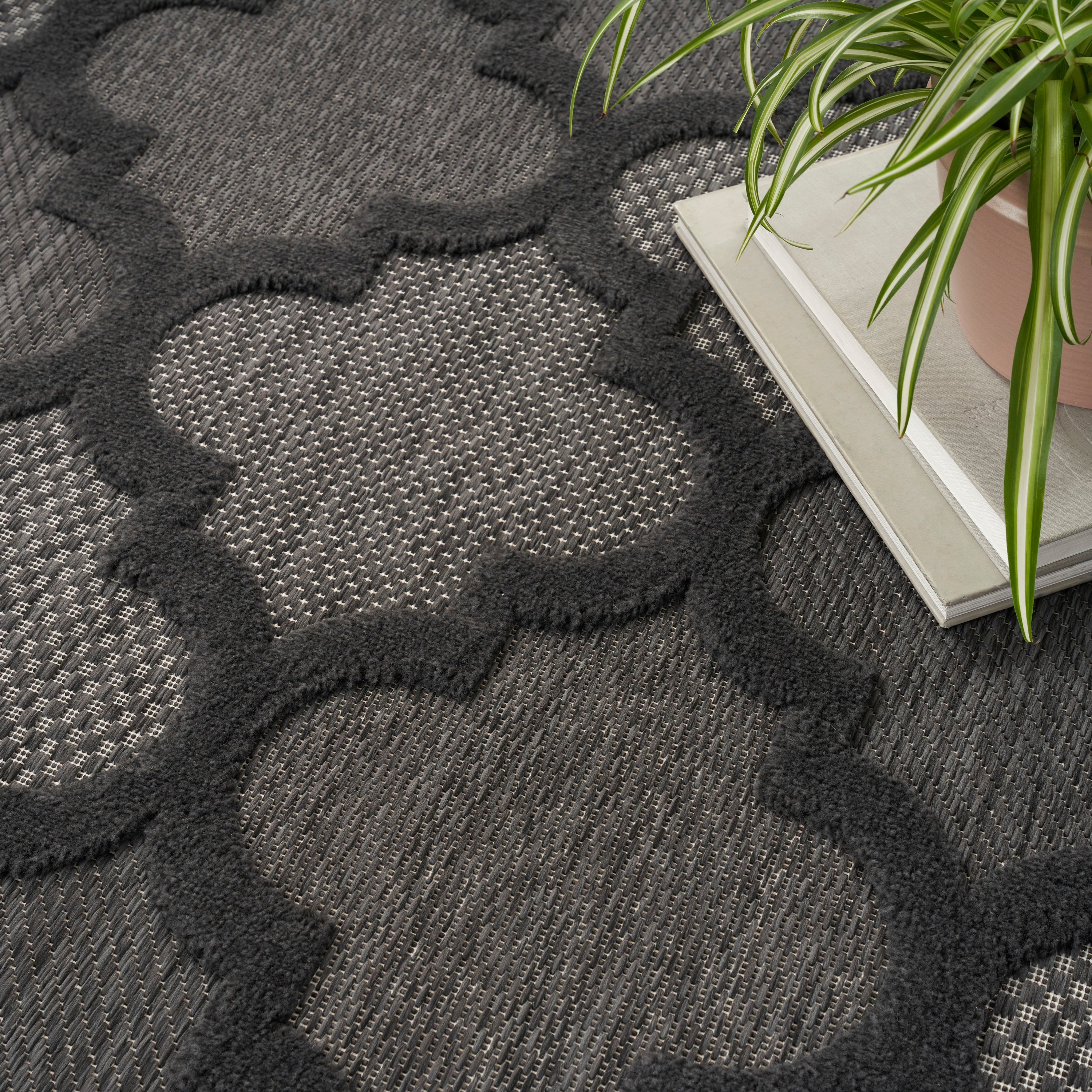 Charcoal Black Moroccan Trellis 7' x 10' Flatweave Area Rug