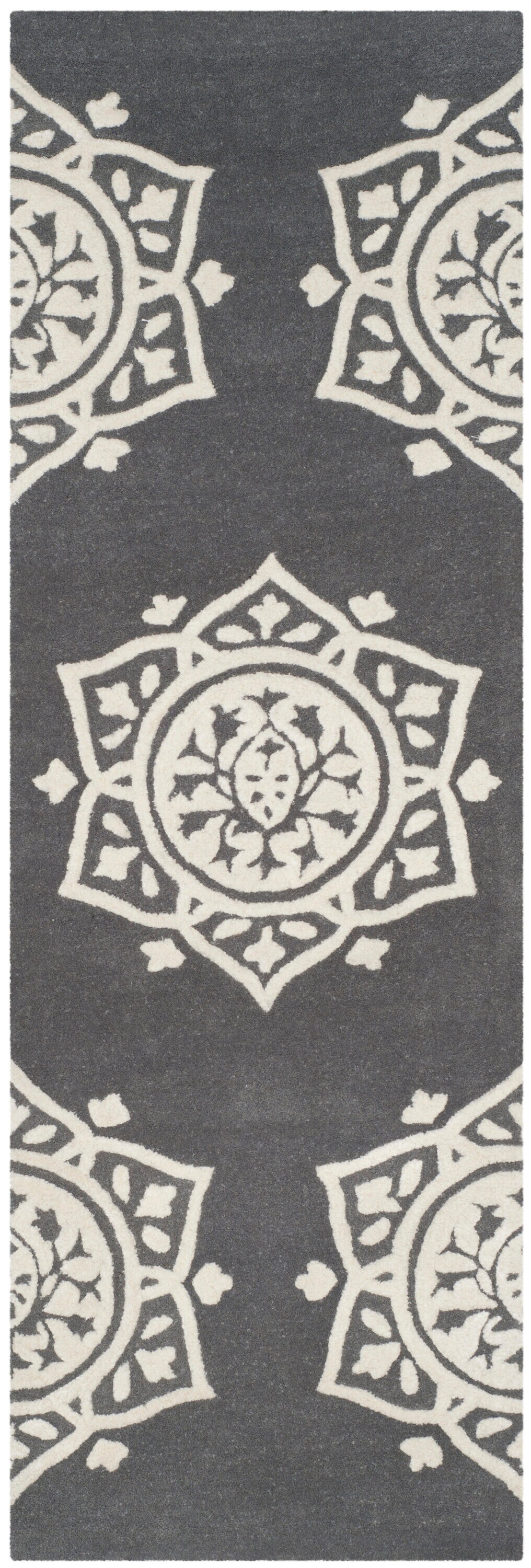 Safavieh BEL136C-27 rugs - View #2