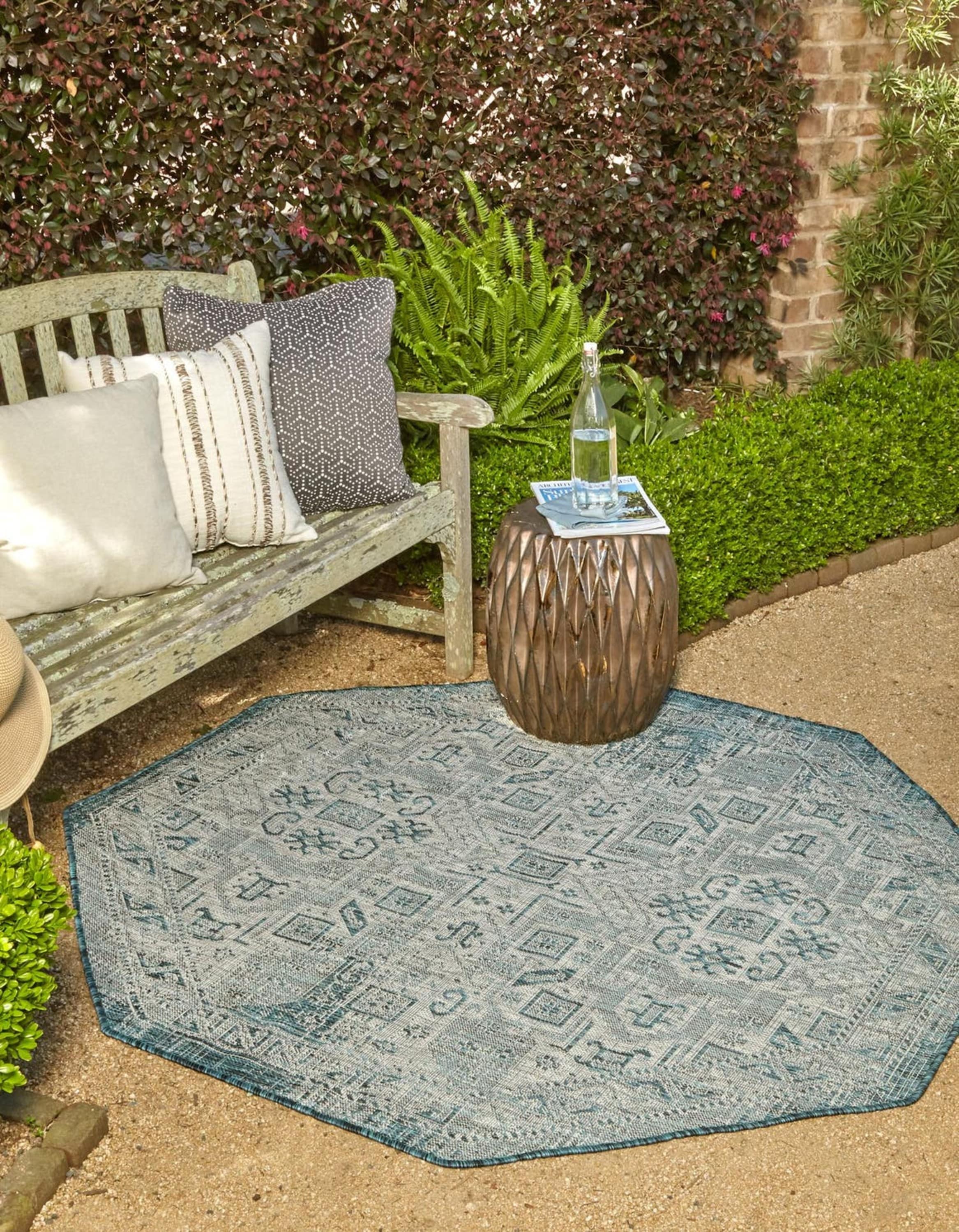 Unique Loom 3162307 Outdoor Aztec 8 x 8 (ft) Loomed Polypropylene Teal Octagonal Indoor/Outdoor Border Area rug