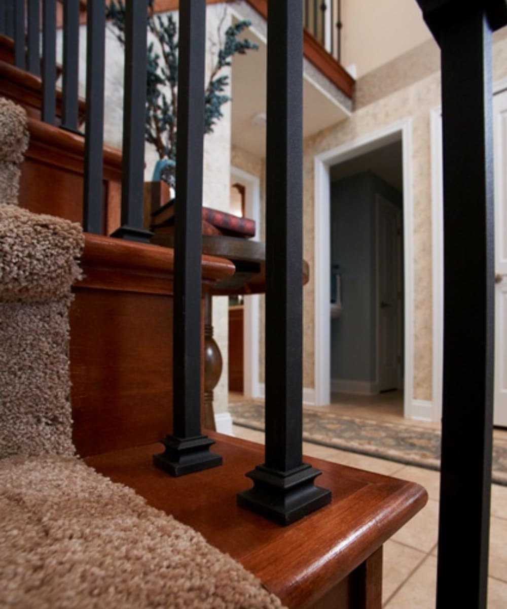 WM Coffman 801002 Interior-Stairpart-Balusters - View #3