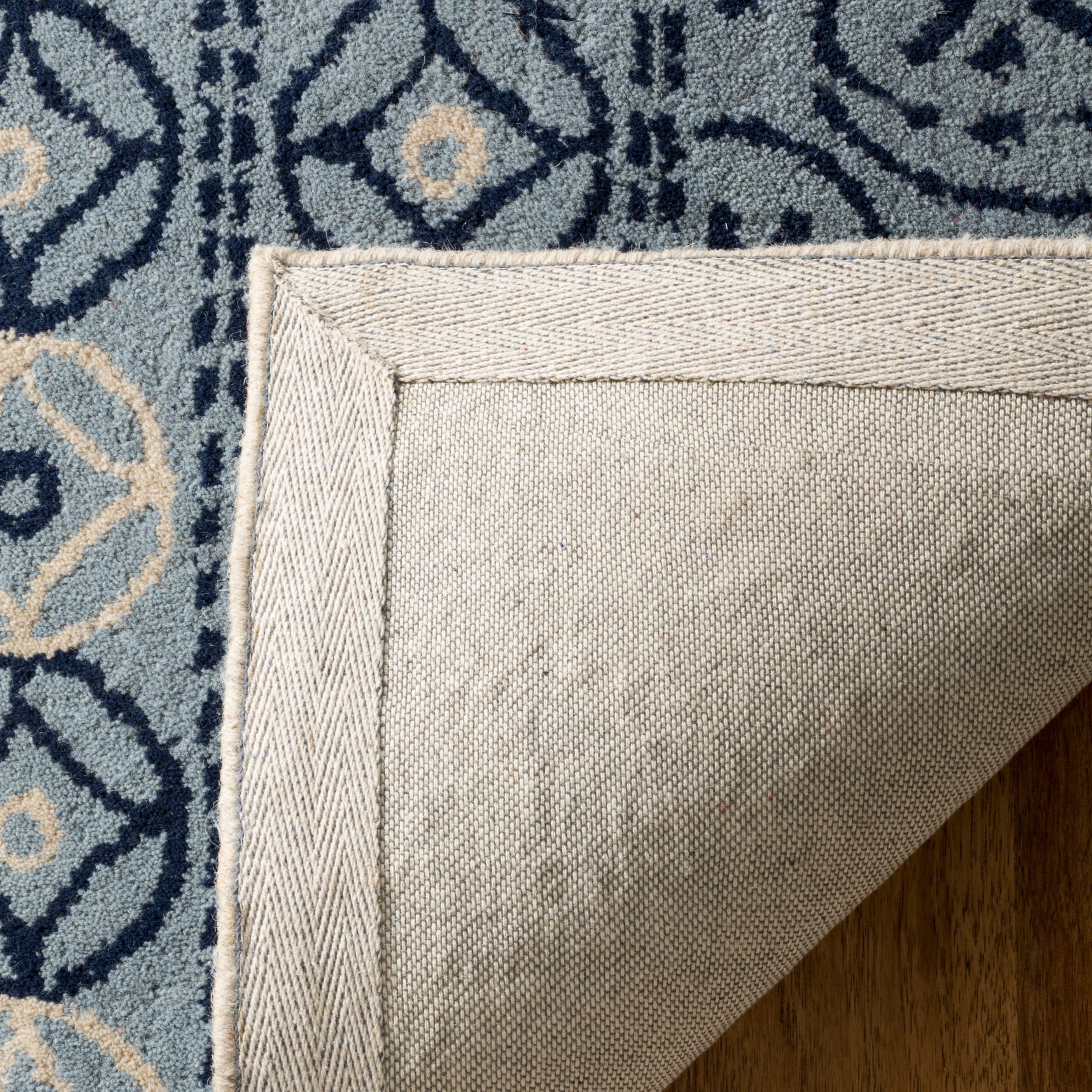 Ivory Hand-Tufted Wool 6' x 9' Rectangular Rug