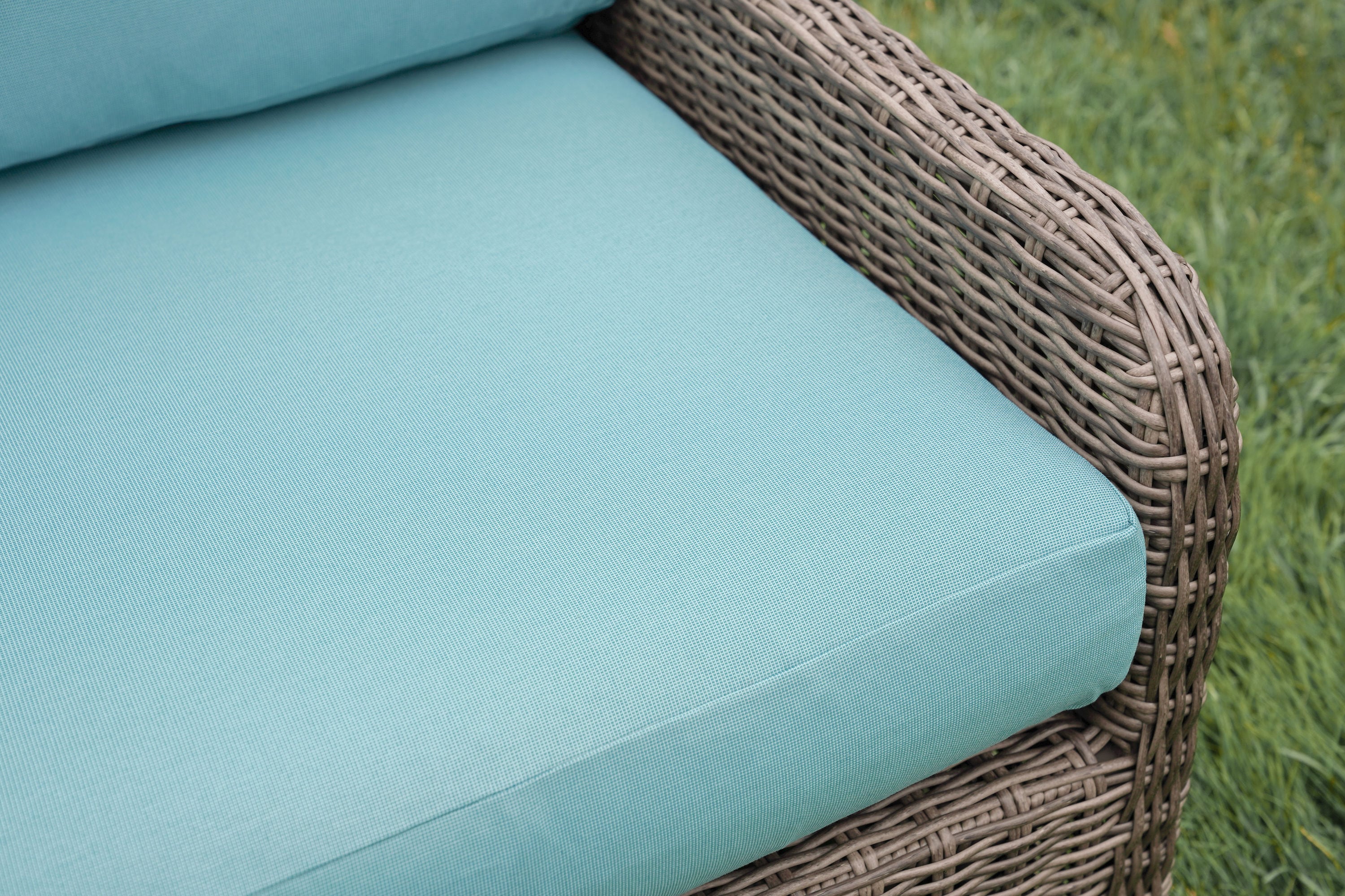 Leisure Made 254988-BLU Patio-Sofas-Daybeds - View #3