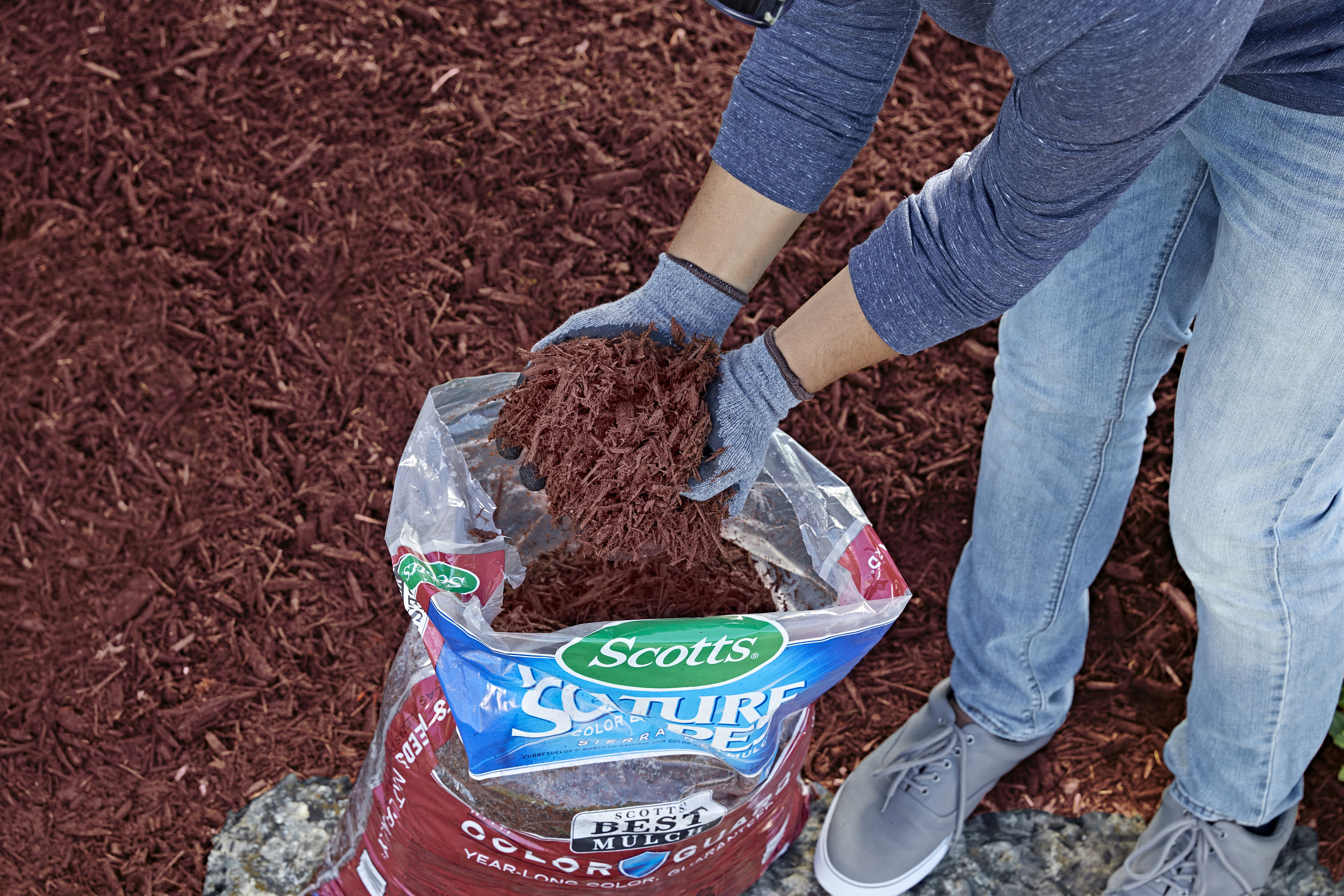 Bagged Color Enhanced Red Mulch TT1 – Sensenig's Landscape Supply