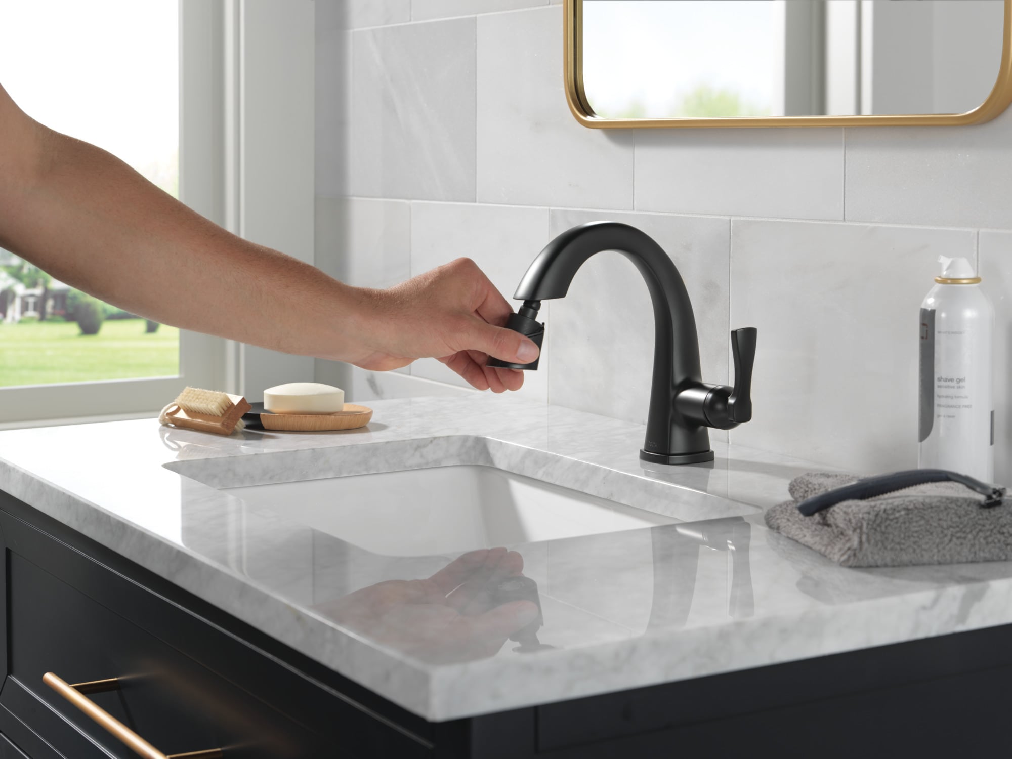 Delta Stryke Matte Black Single Hole 1 Handle Watersense Pull Down Bathroom Sink Faucet With 3575