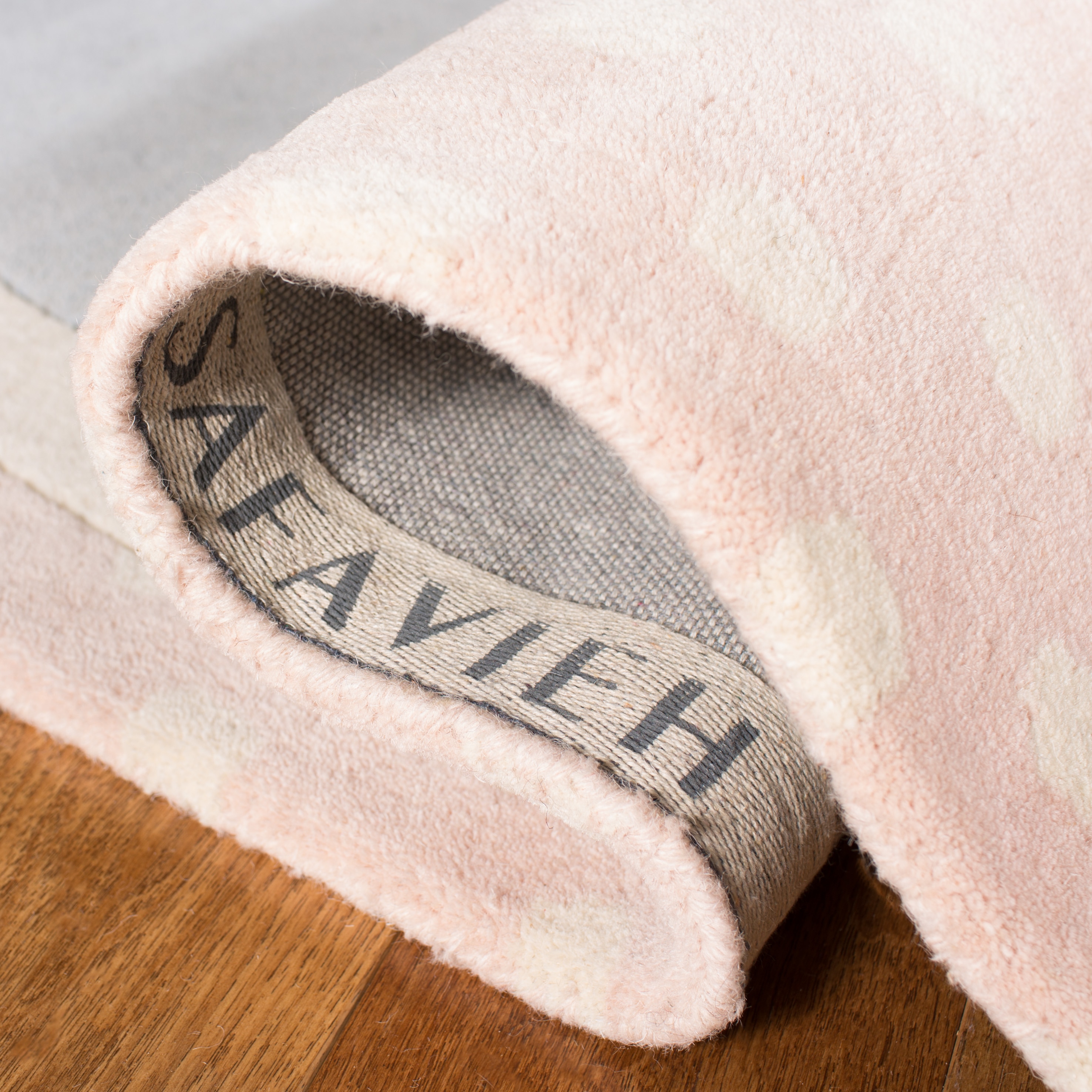 Safavieh SFK922U-5 rugs - View #4