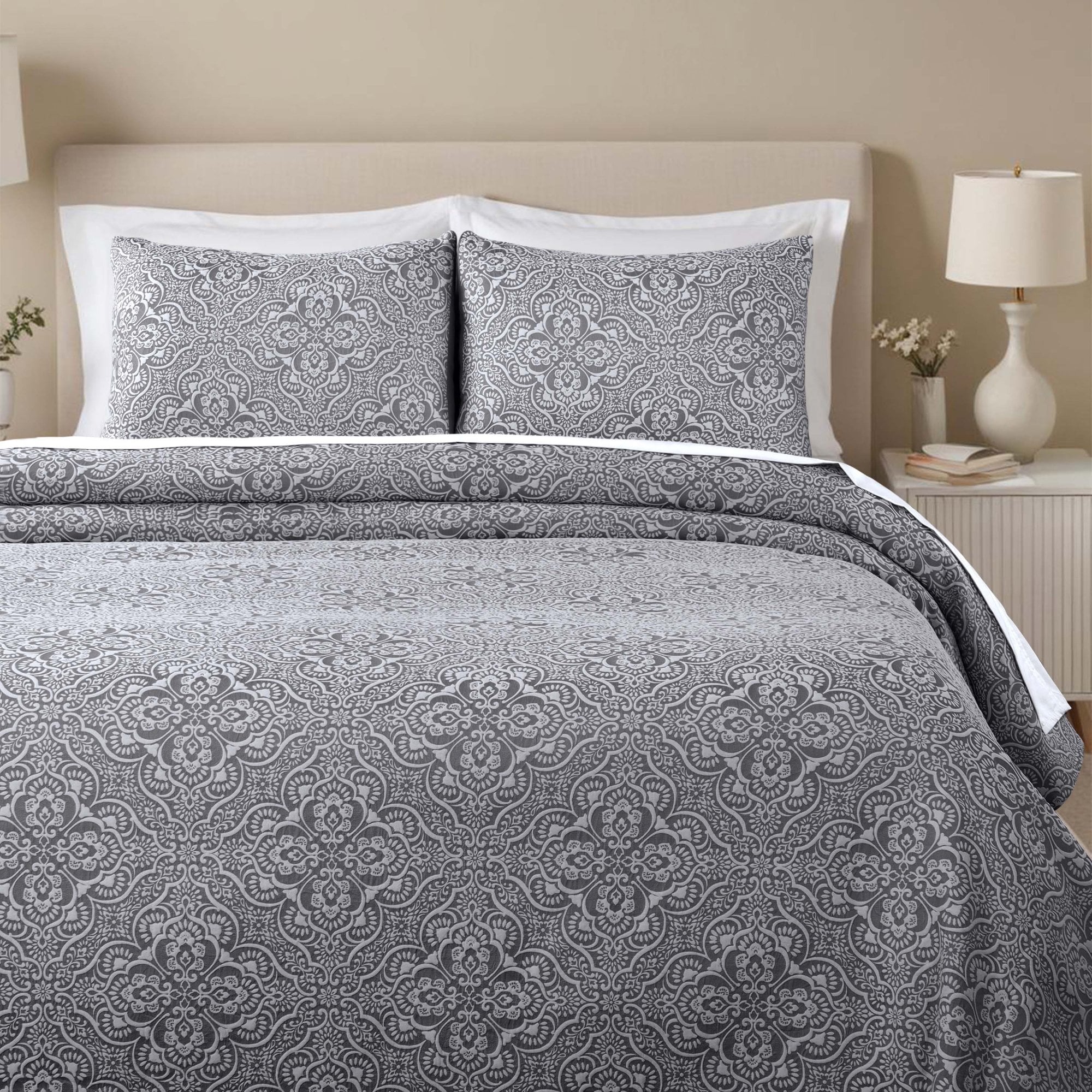 Superior Charcoal Floral Full Bedspread