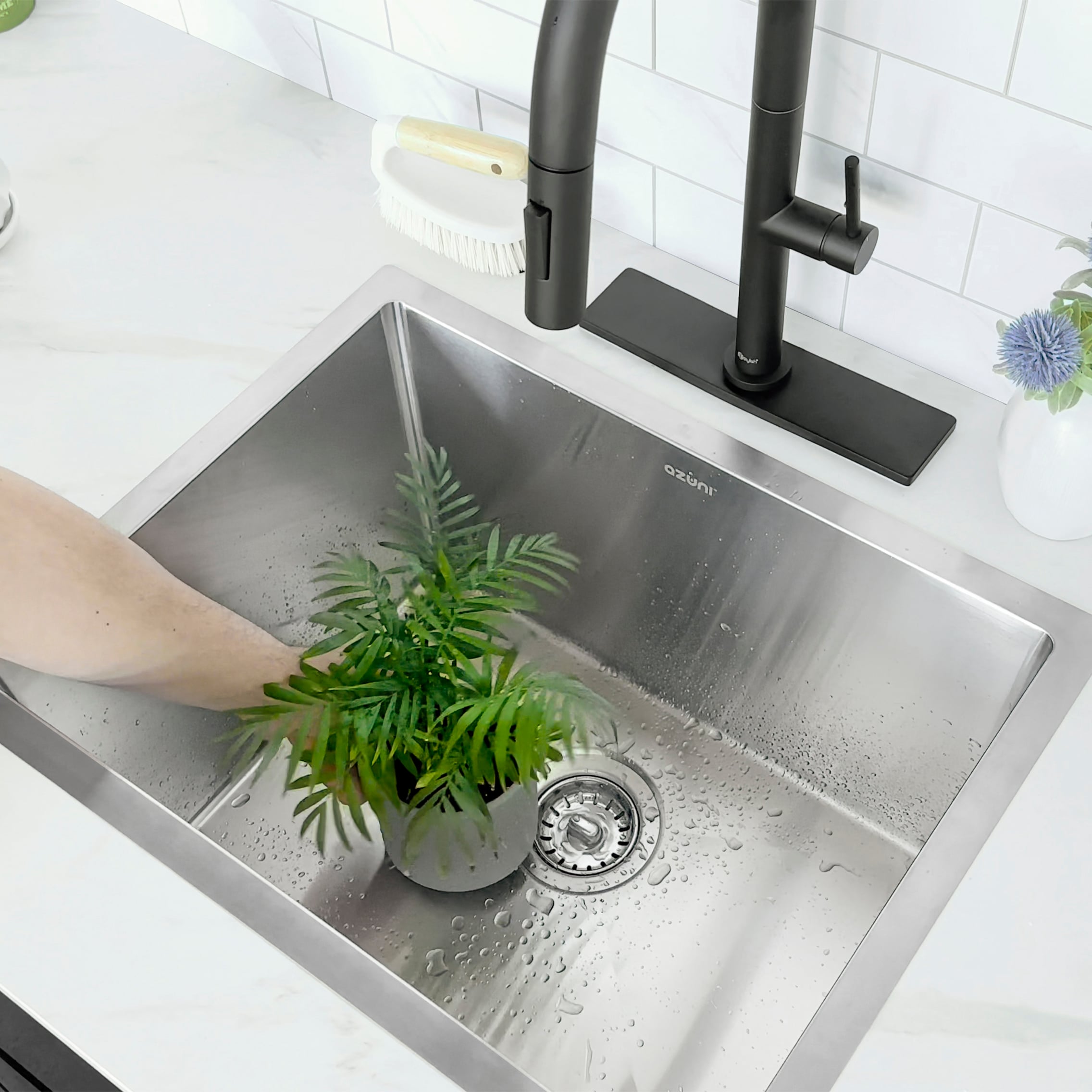 Azuni 22" Stainless Steel Single Bowl Laundry Sink with Dual Mount Installation