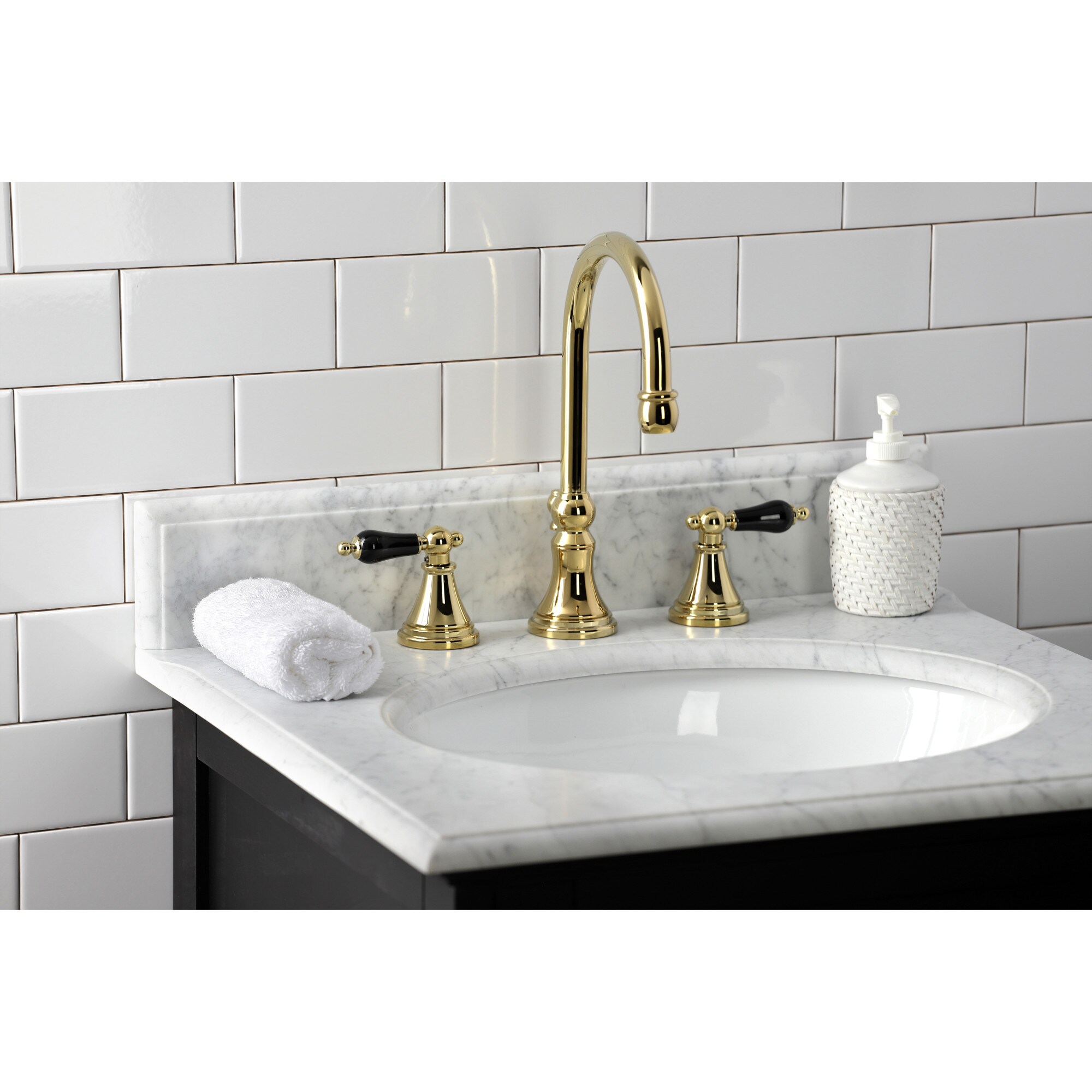 Kingston Brass WLKS2982PKL Duchess Polished brass Widespread 2-handle High-arc Residential Handle Bathroom Sink Faucet with Drain