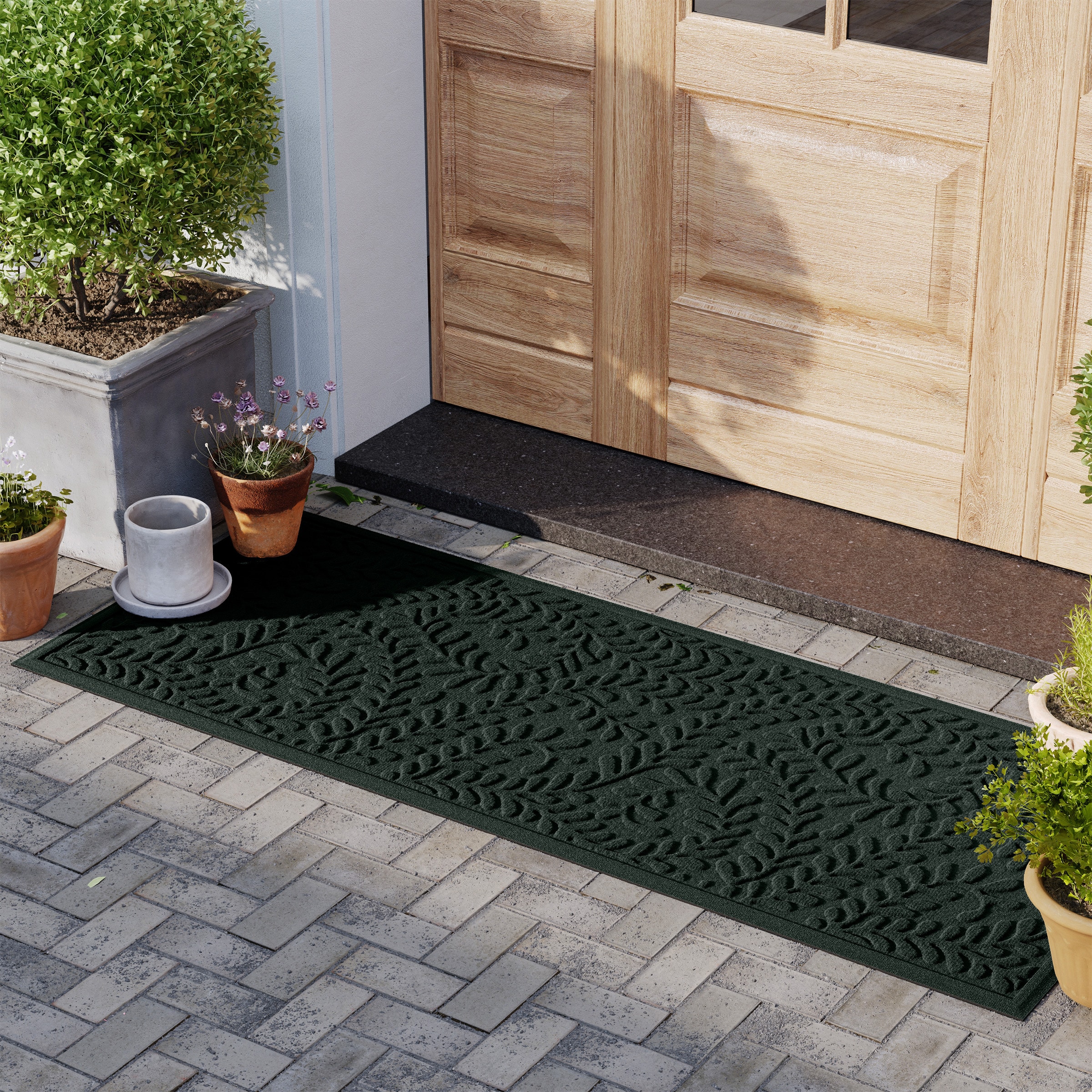 WaterHog 20378592260 2-ft x 5-ft Evergreen Polyester Rectangular Indoor or outdoor Decorative Door mat
