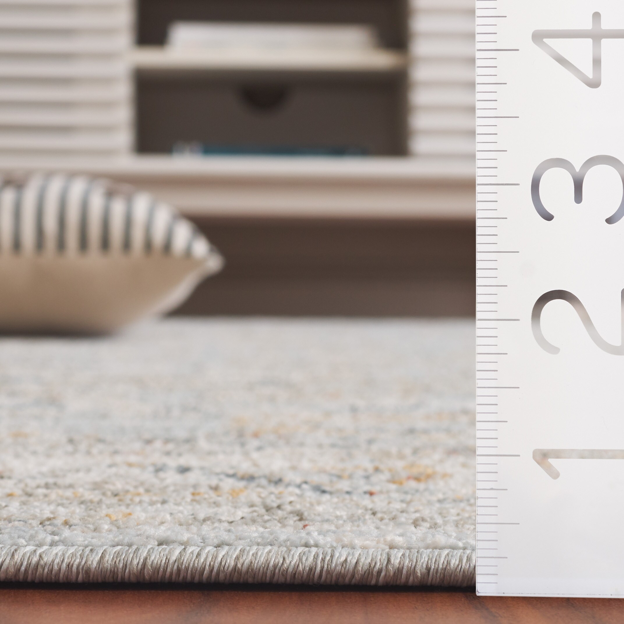 Safavieh AVA220K-9 rugs - View #4