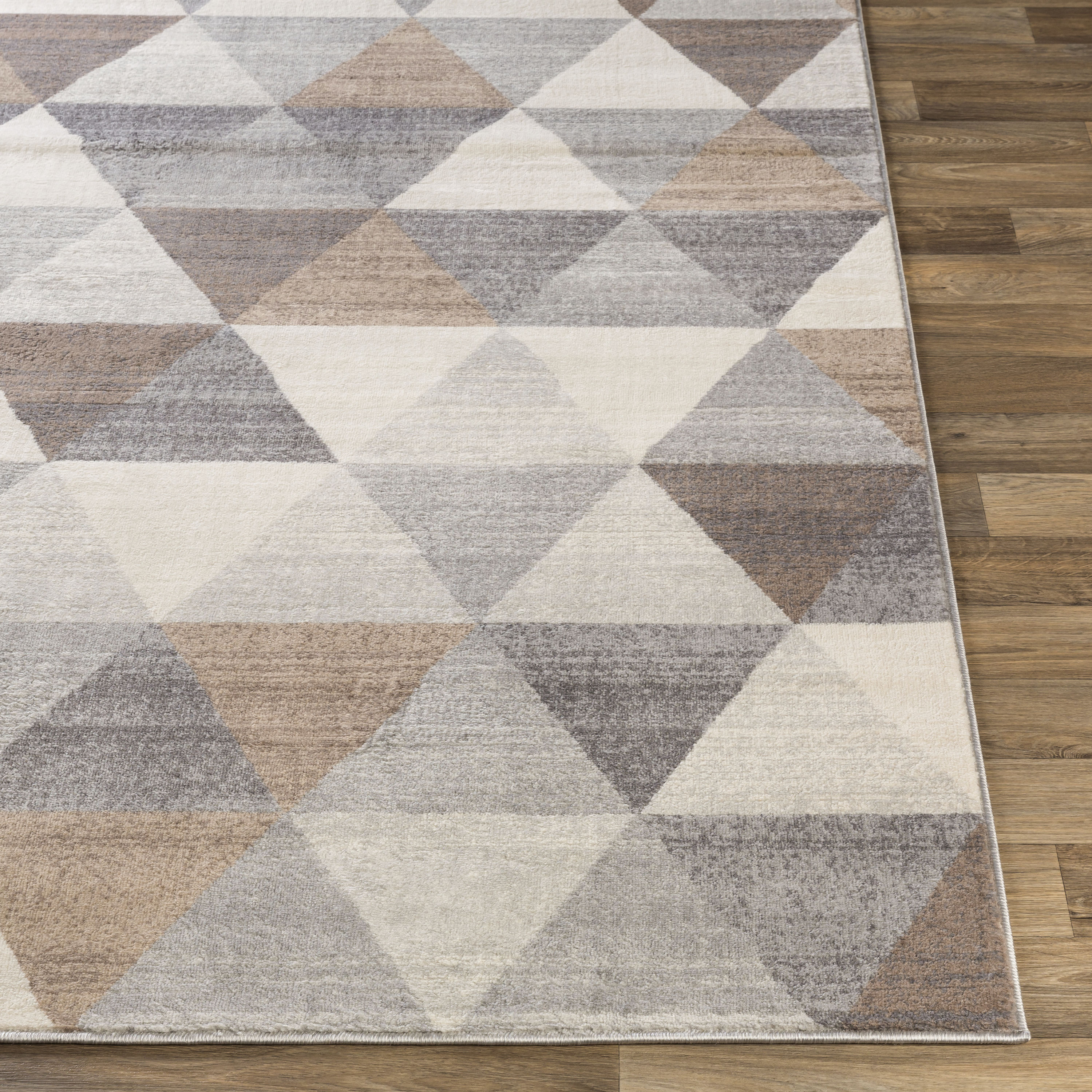 Reversible Gray Geometric Synthetic 7'10" x 10' Easy Care Rug
