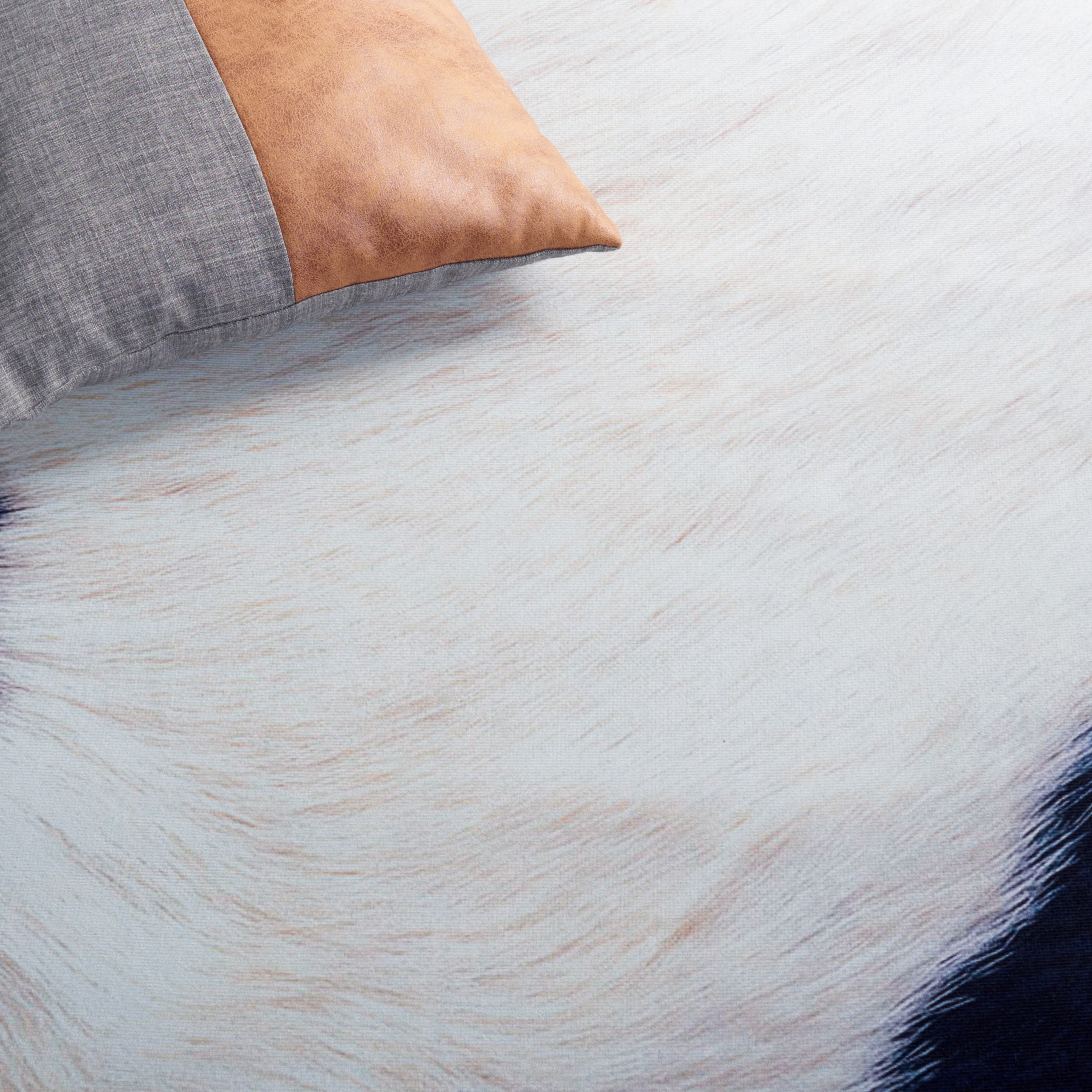 Ivory Faux Fur 6' Round Washable Area Rug with Non-slip Backing