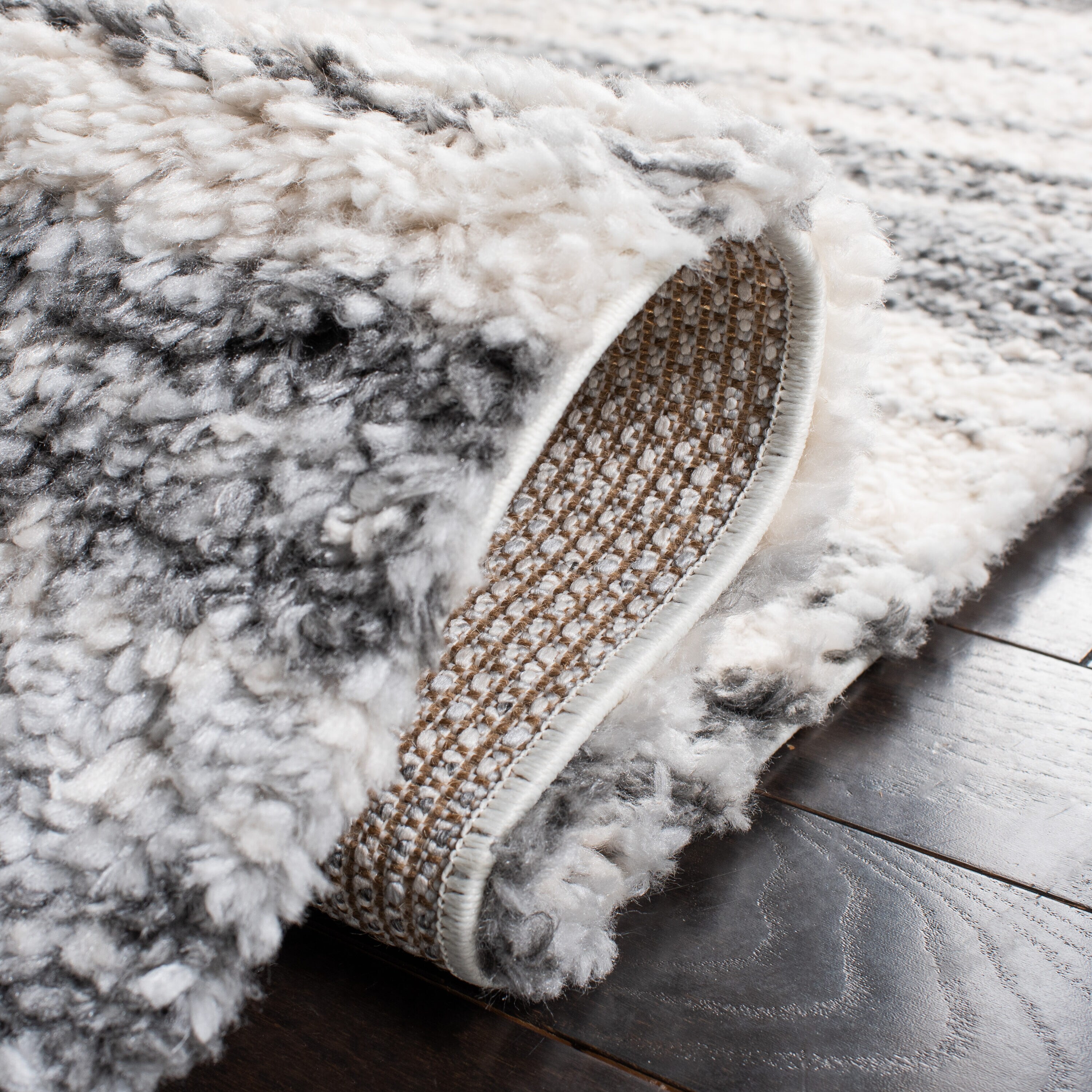 Safavieh BER412H-7SQ rugs - View #5