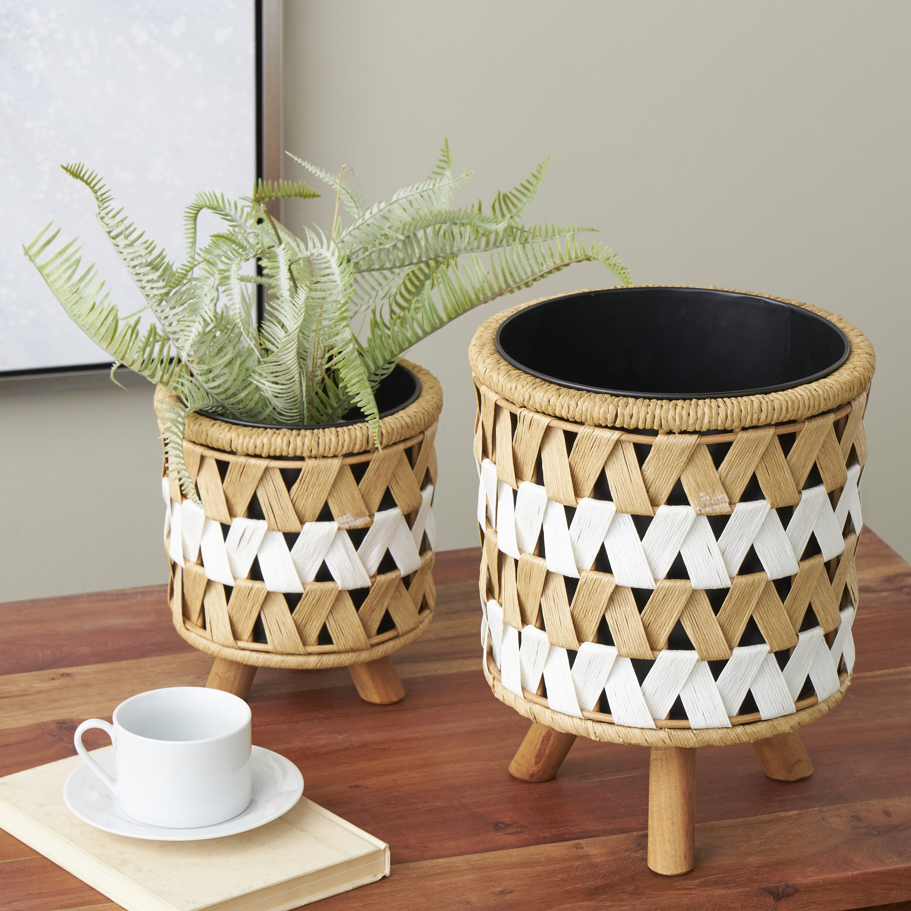 Grayson Lane 822658 2 -Pack Round 9.85-in W Medium Brown Wood Farmhouse Outdoor Planter Stand Included