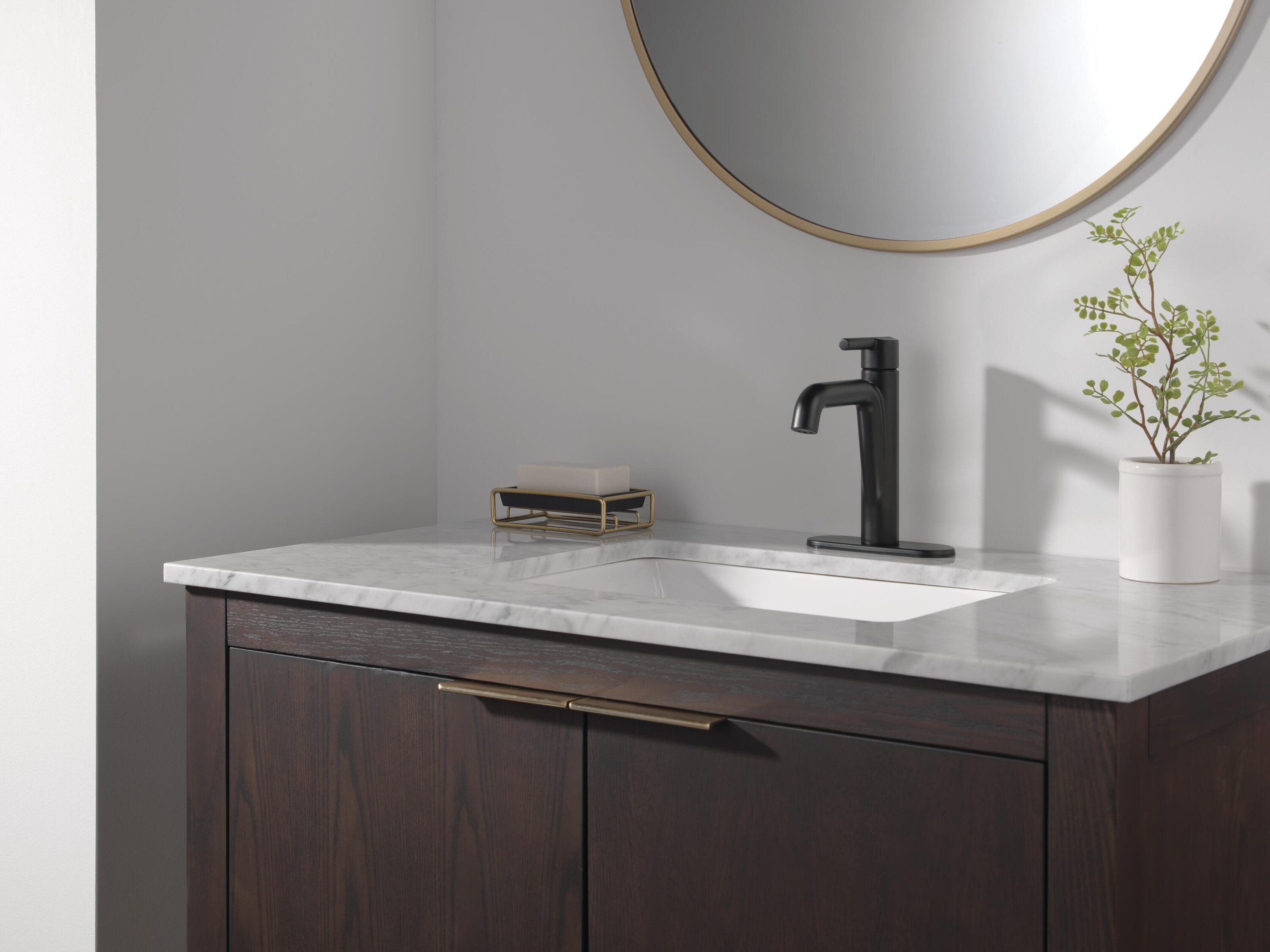 Delta 15849LF-BL Lavatory-Faucets - View #10
