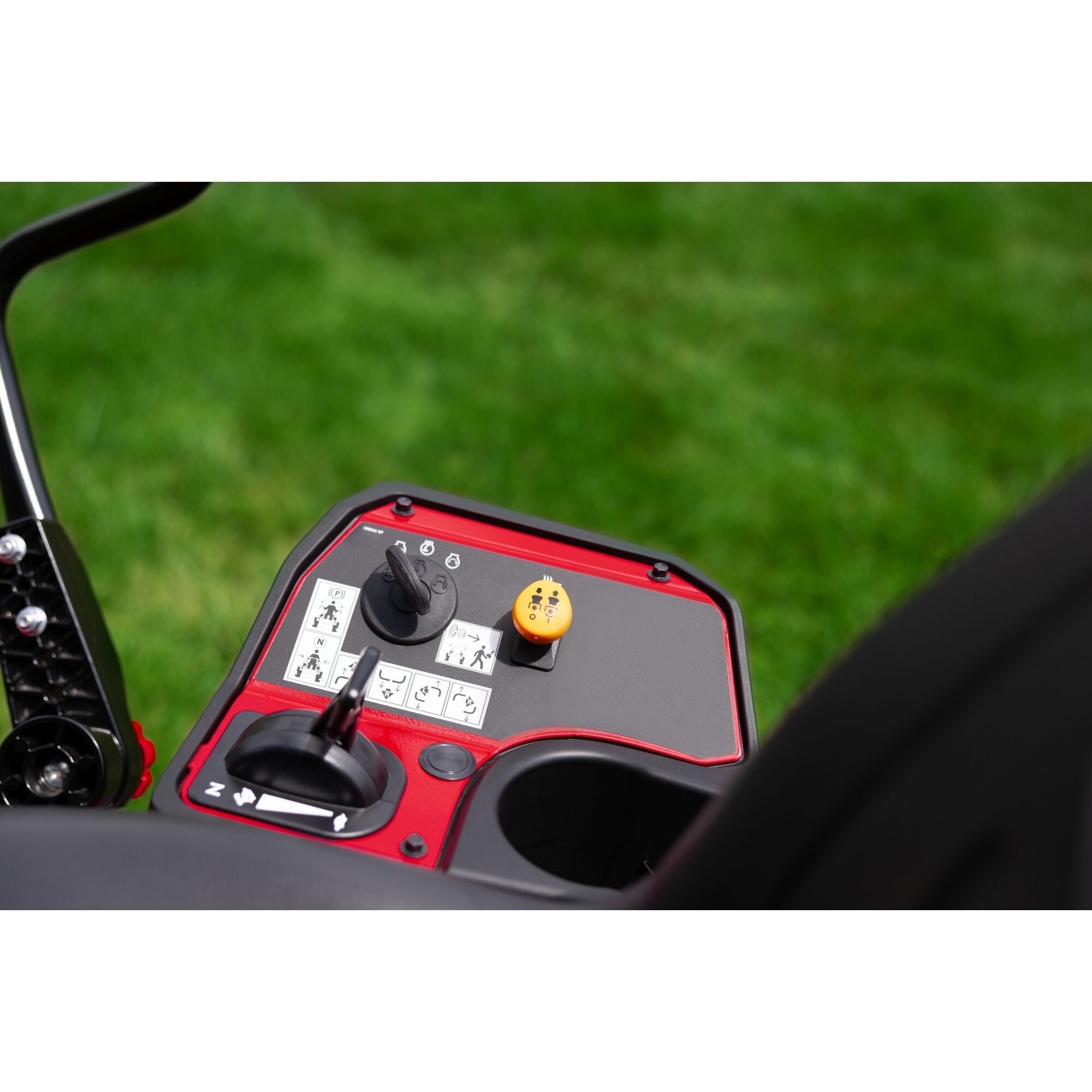 CRAFTSMAN CM17RFFACS093 Zero-Turn-Mowers - View #13