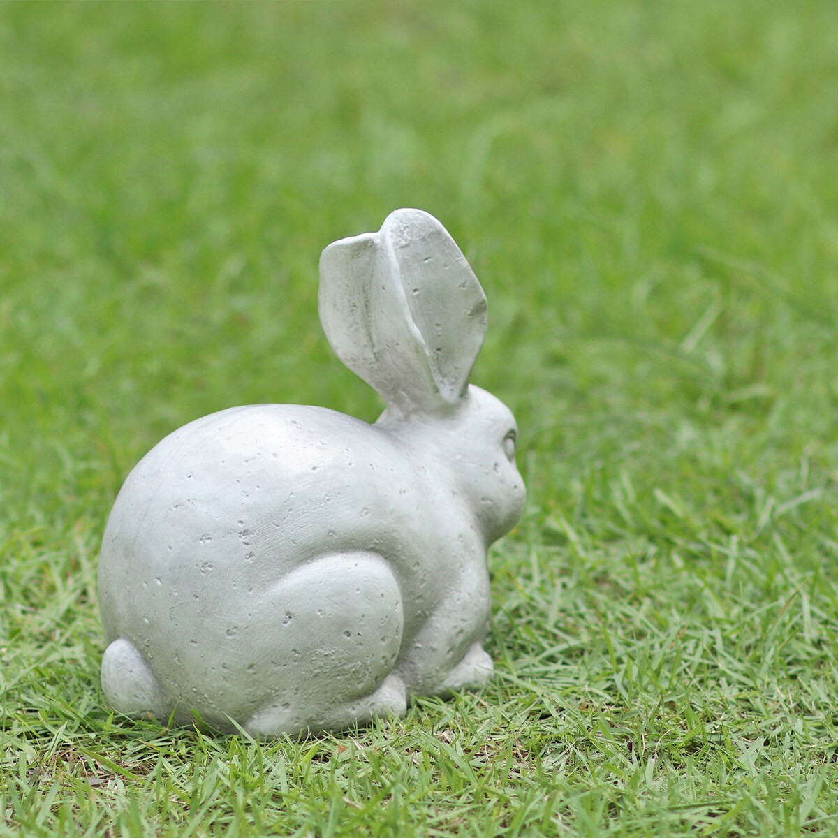 Style Selections 10.25-in H x 7-in W White Rabbit Garden Statue in the ...