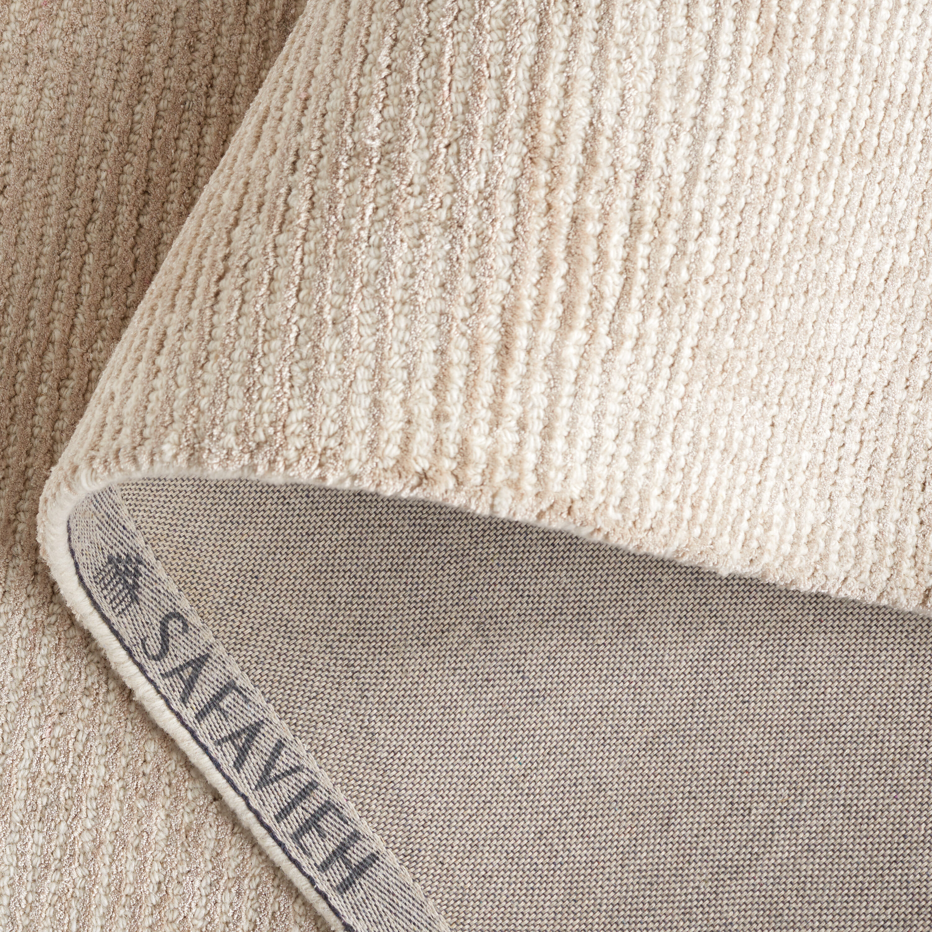 Safavieh MIR475B-8 rugs - View #5