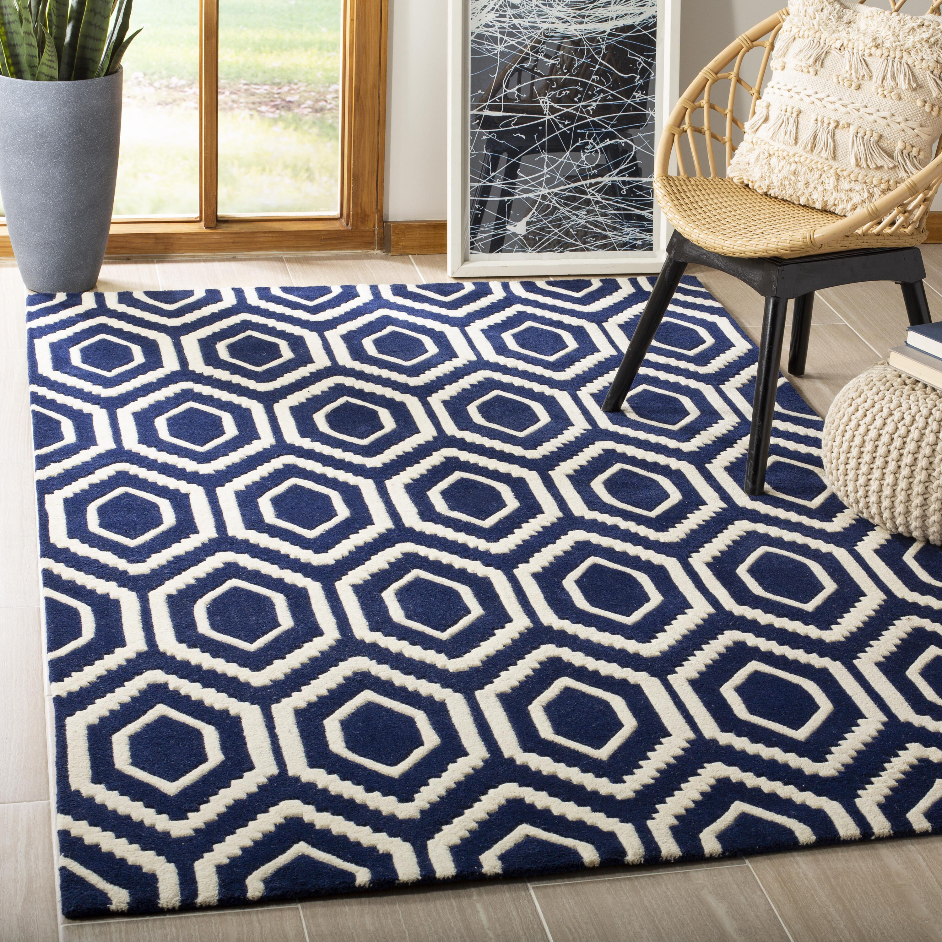  Chatham Dark Blue/Ivory Contemporary 5ft x 8ft Medium Rectangle Rug