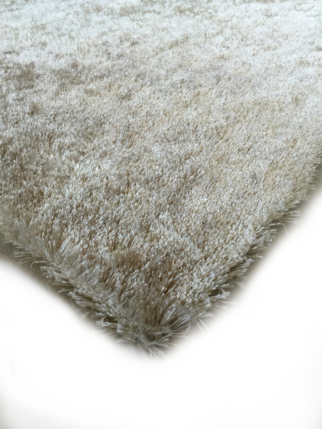 Amazing Rugs A1014-23 Fuzzy Shaggy 2 x 3 (ft) Tufted Polyester Beige Rectangular Indoor Solid Area rug