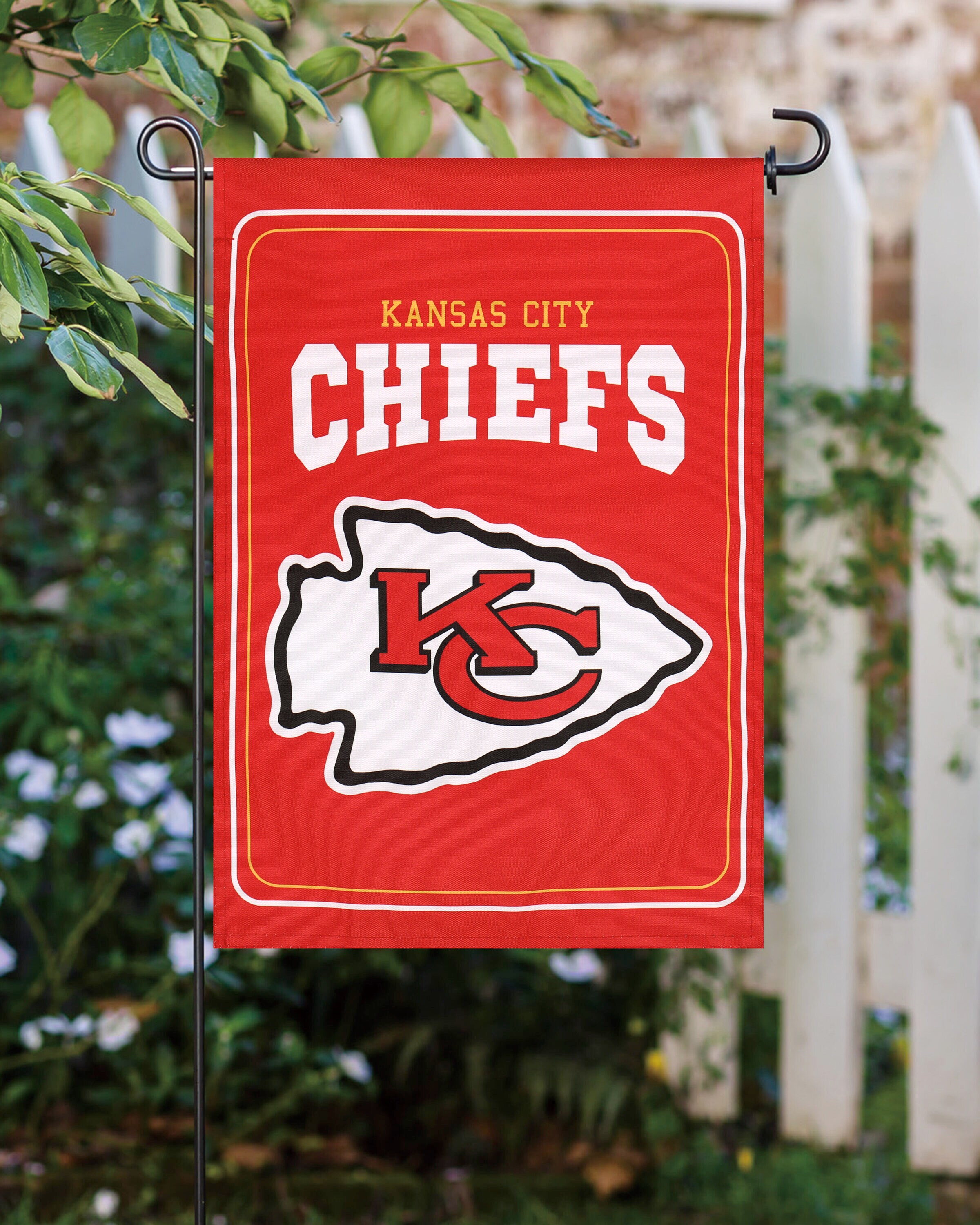 Team Sports America 2.3-ft W x 3.6-ft H Kansas State City Chiefs House Flag  Lowes.com