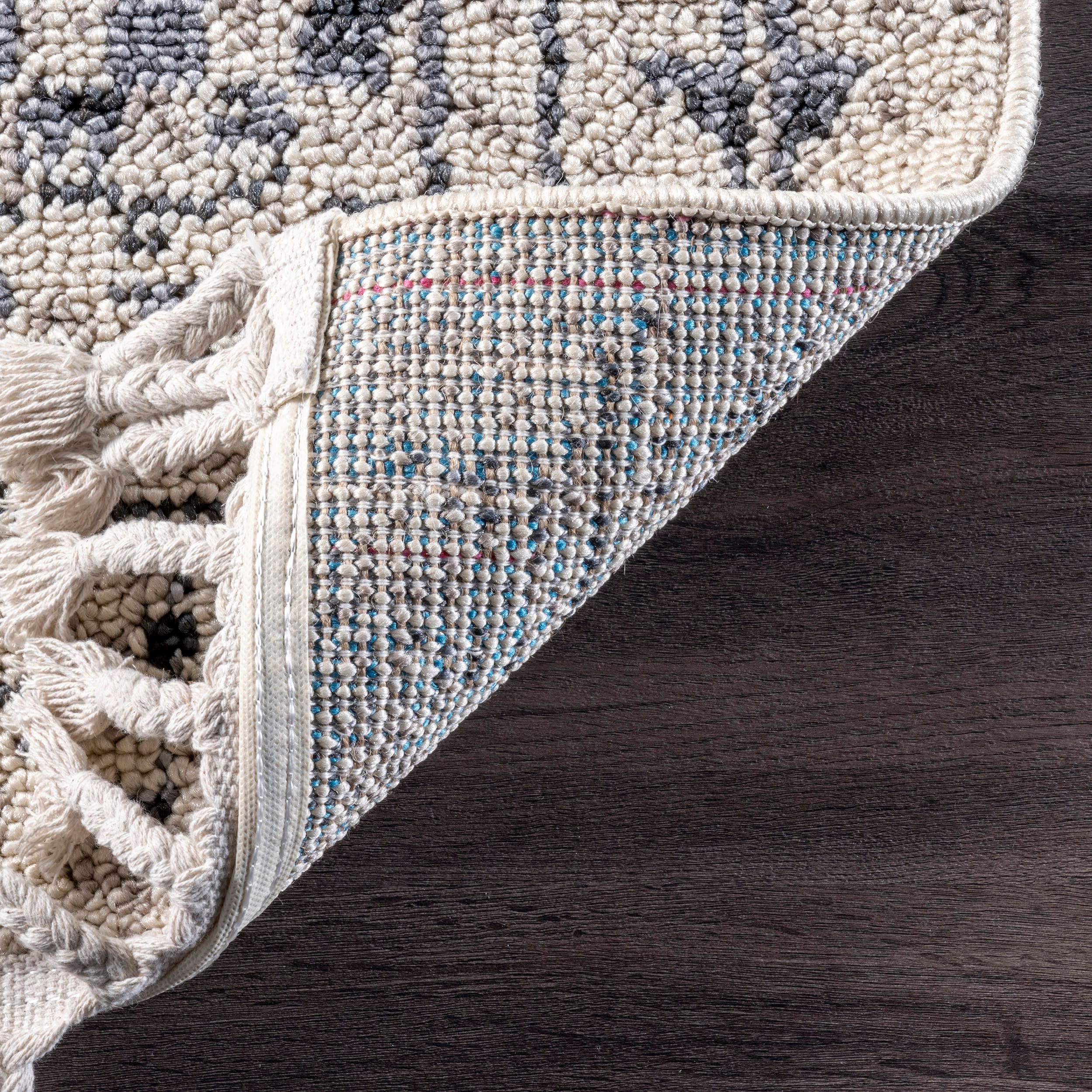 Ivory Diamond Braided Reversible Synthetic Rug, 2' x 4'