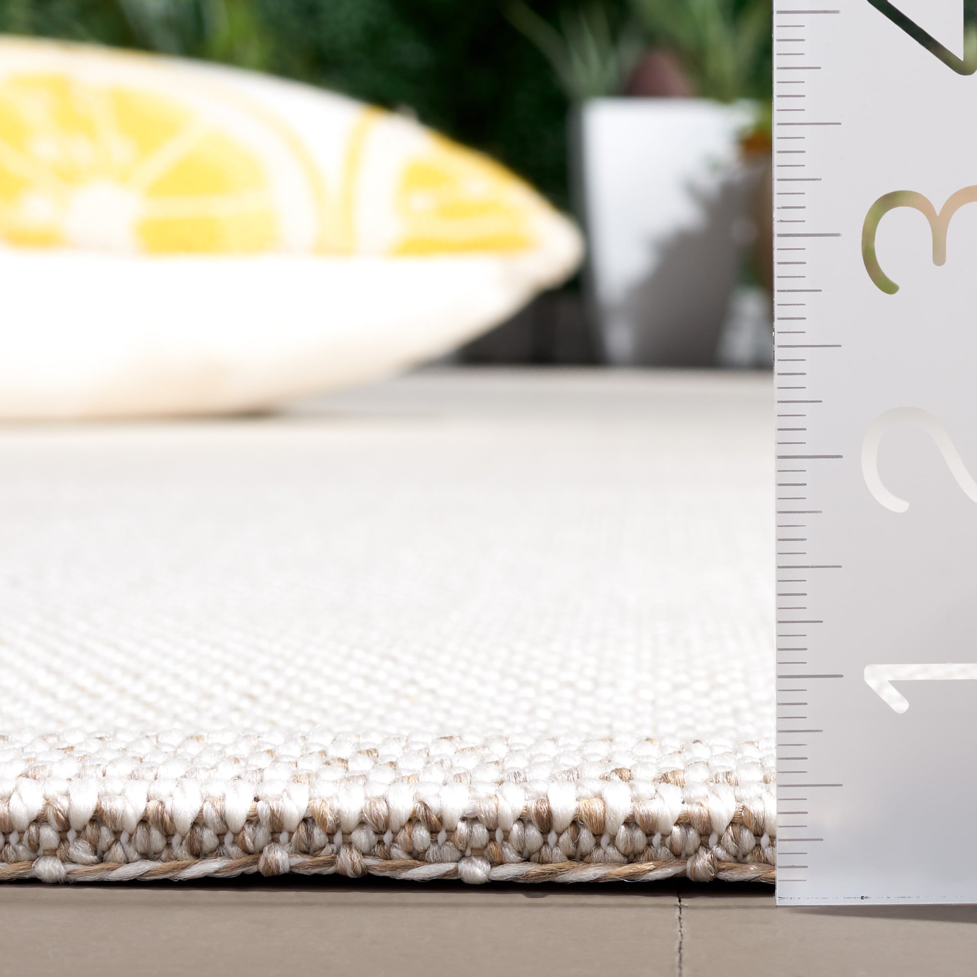 Ivory Beige Synthetic Flat Woven Reversible 4' x 6' Rug